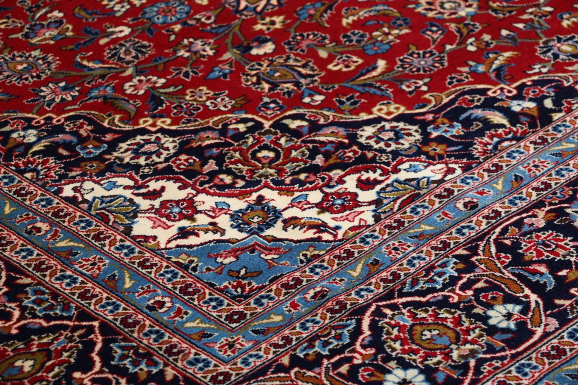 Handgeknüpfter Kashan Perserteppich 242 × 345 cm