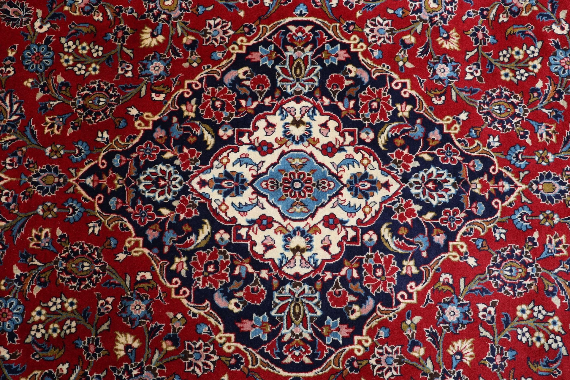 Handgeknüpfter Kashan Perserteppich 242 × 345 cm
