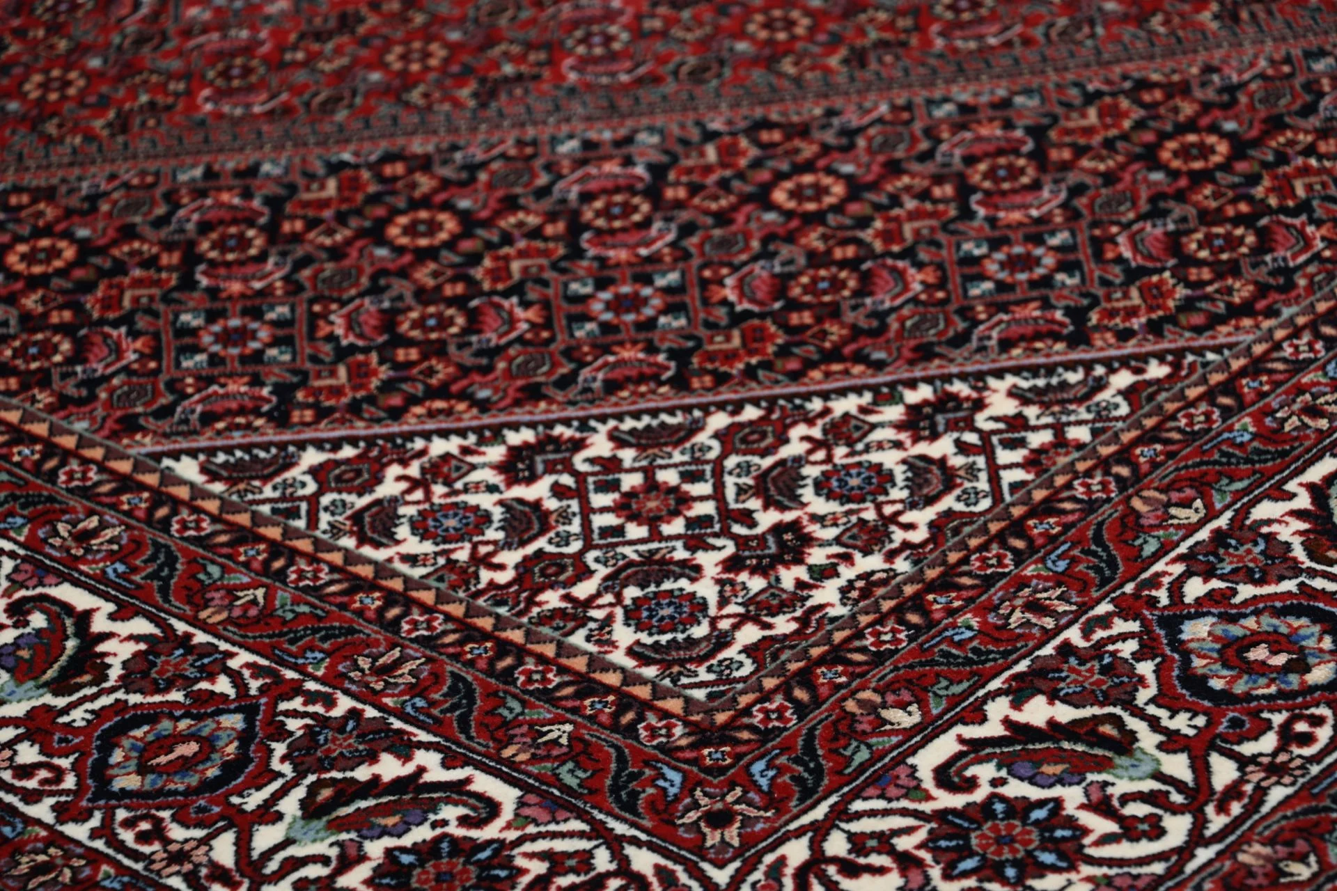 Handgeknüpfter Bijar Perserteppich 174 × 250 cm