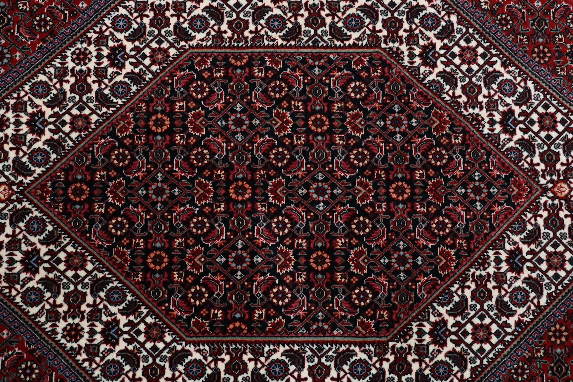 Handgeknüpfter Bijar Perserteppich 174 × 250 cm