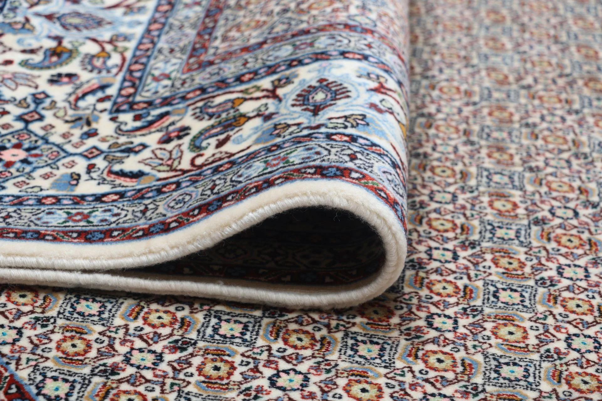 Moud Perserteppich aus Iran, 170 × 235 cm