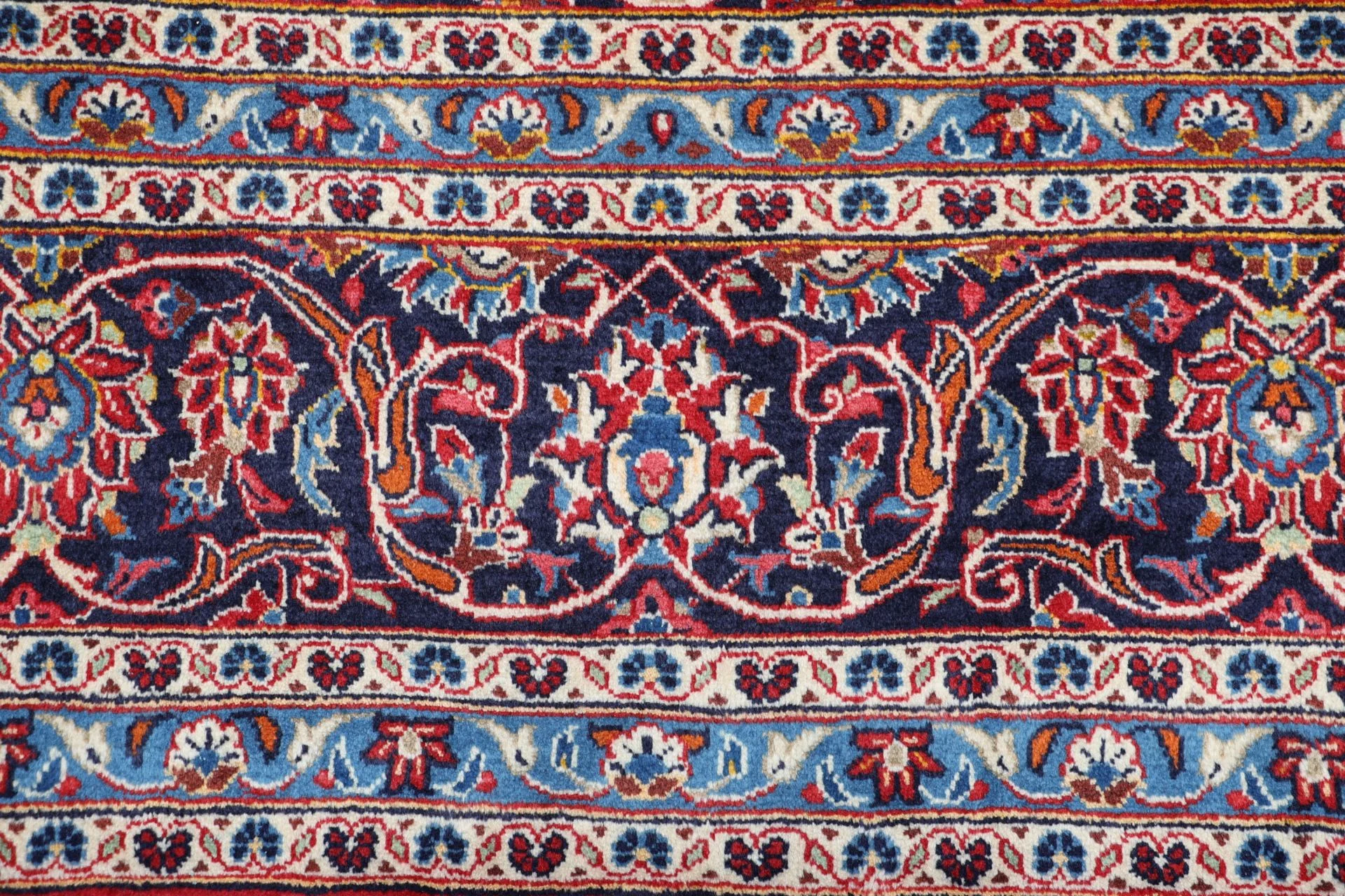 Kashan Perserteppich 260 × 370 cm aus Wolle, handgeknüpft