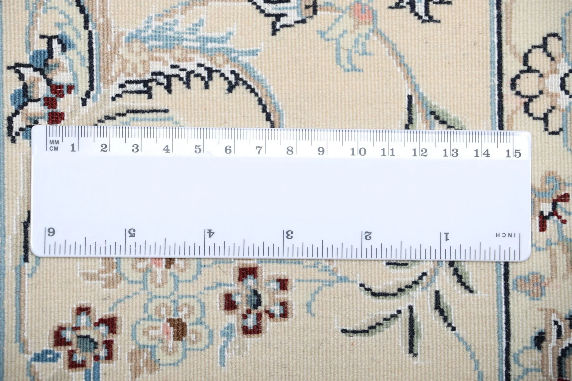 perserteppich-nain-198-x-243-cm-schurwolle-und-seide-handgeknupft-20 Nain Perserteppich aus Iran, 198 × 243 cm