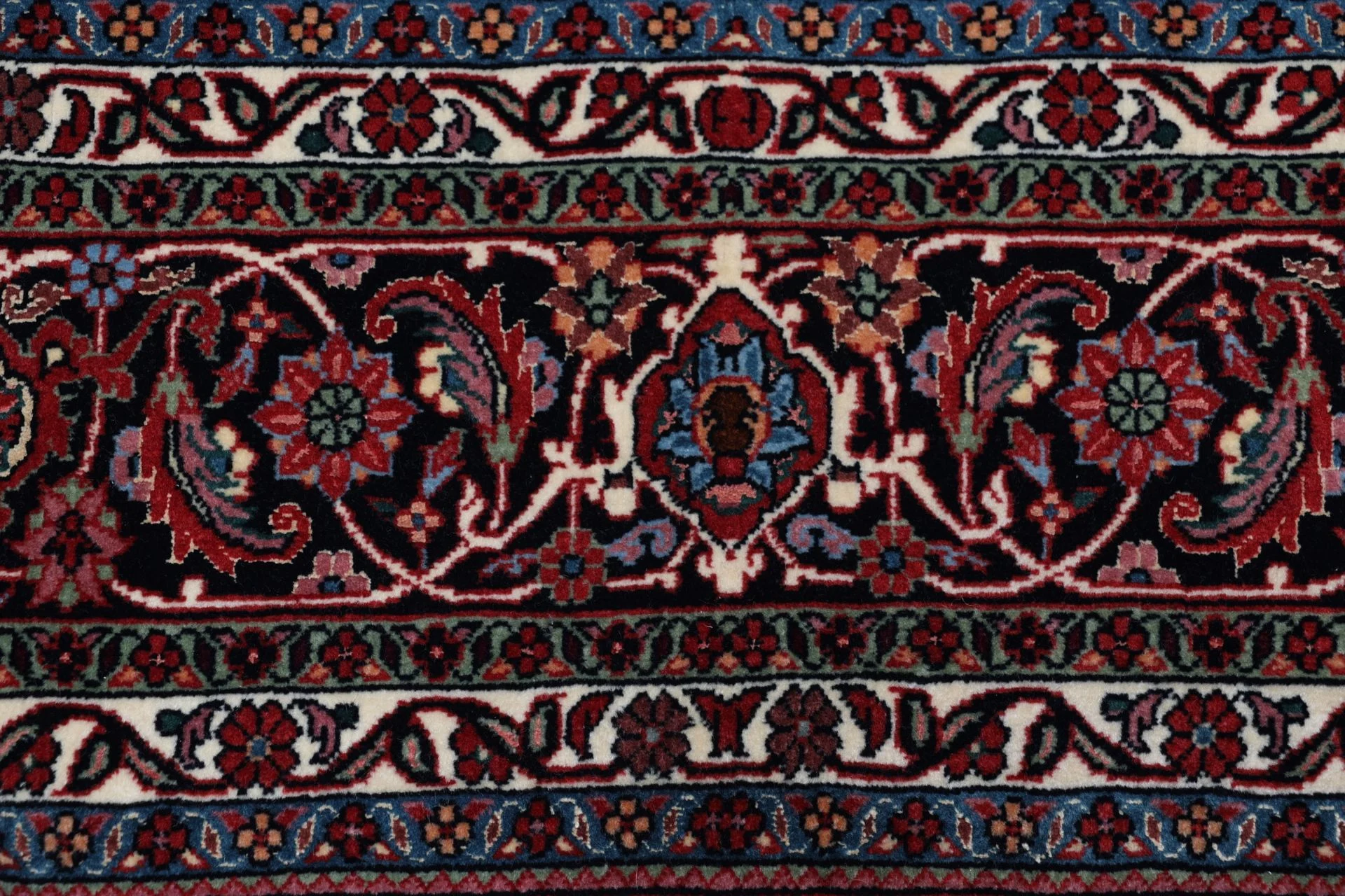 Handgeknüpfter Bijar Perserteppich 173 × 254 cm
