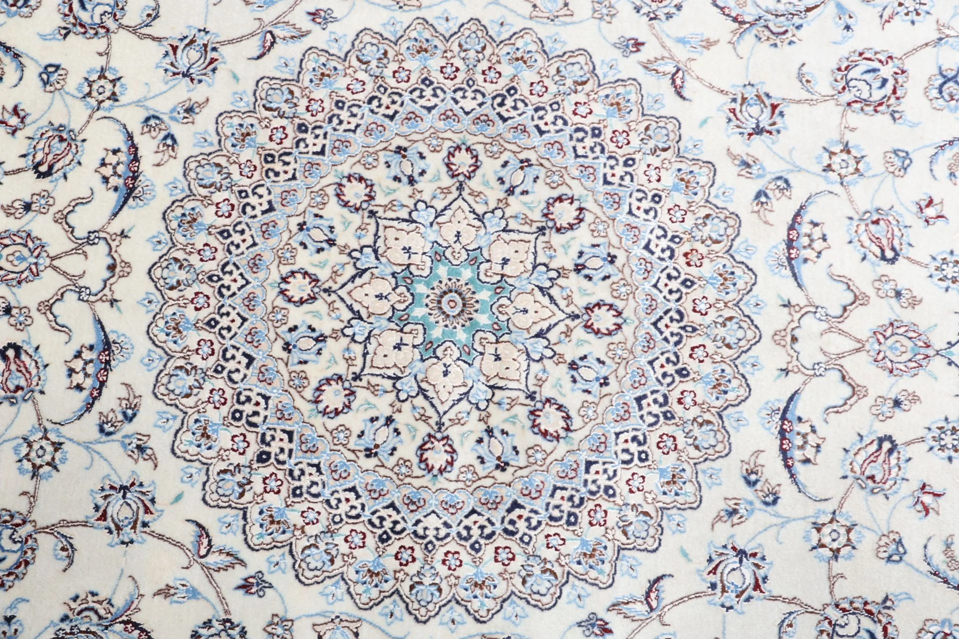 Handgeknüpfter Nain Perserteppich, 203 × 255 cm, Wolle & Seide
