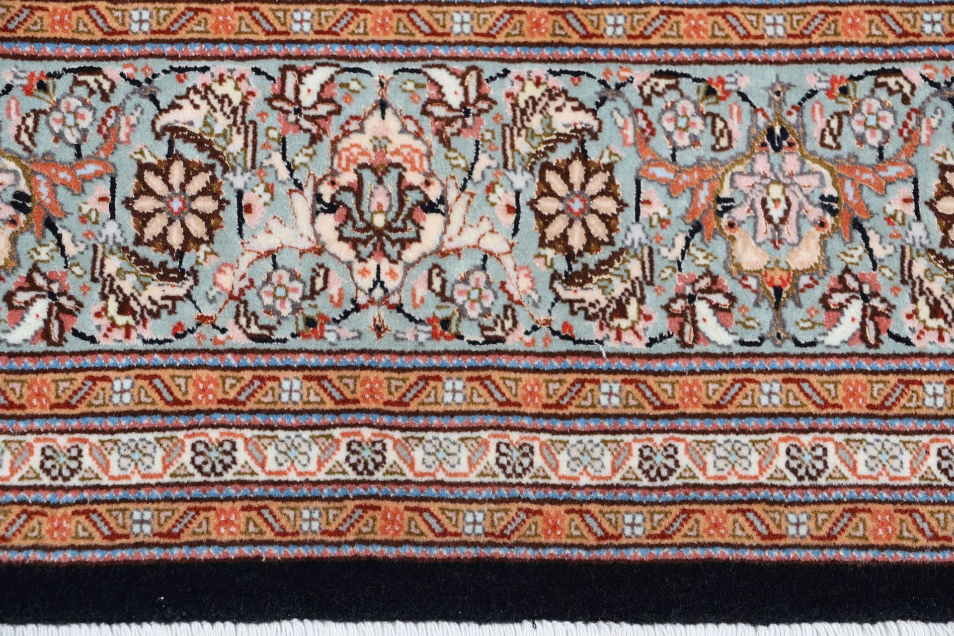 Handgeknüpfter Täbriz Perserteppich 170 × 240 cm