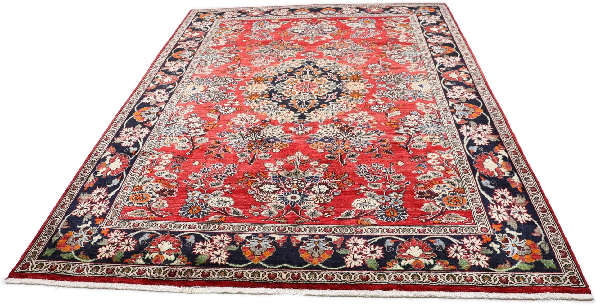 Bakhtiari Perserteppich 211 × 308 cm aus Wolle, handgeknüpft