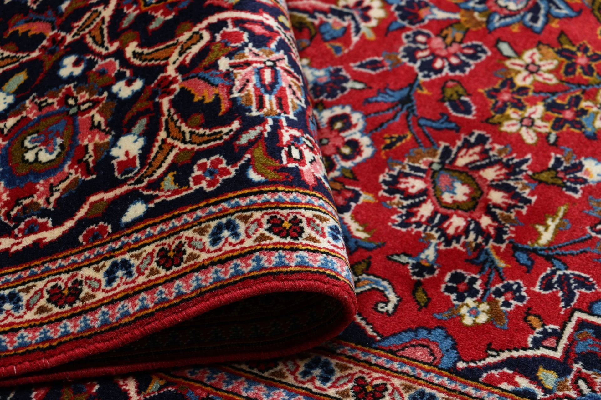 Handgeknüpfter Kashan Perserteppich 198 × 304 cm