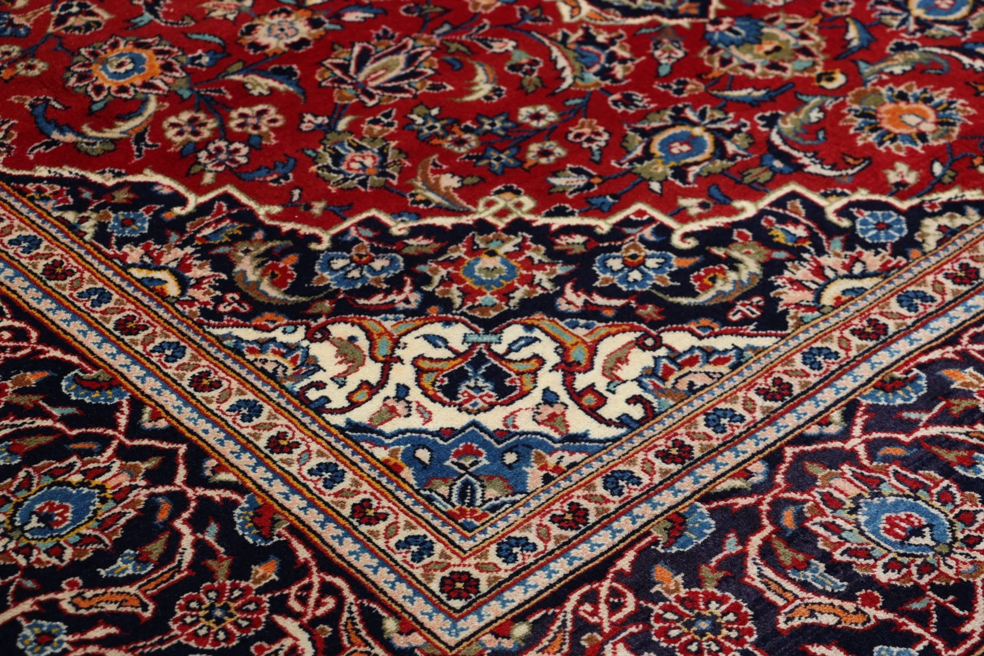 Kashan Perserteppich aus Iran, 202 × 320 cm