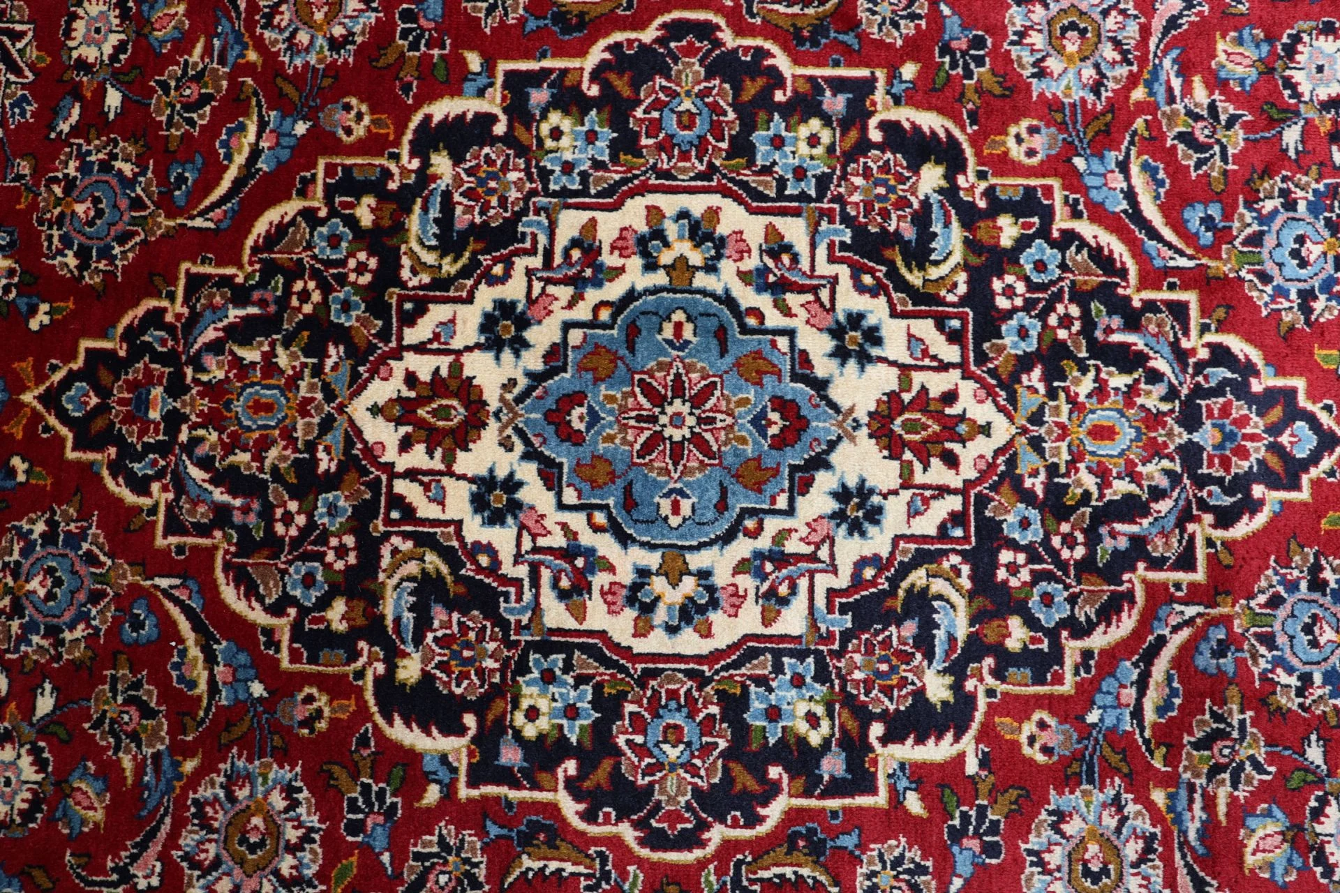 Handgeknüpfter Kashan Perserteppich 211 × 292 cm