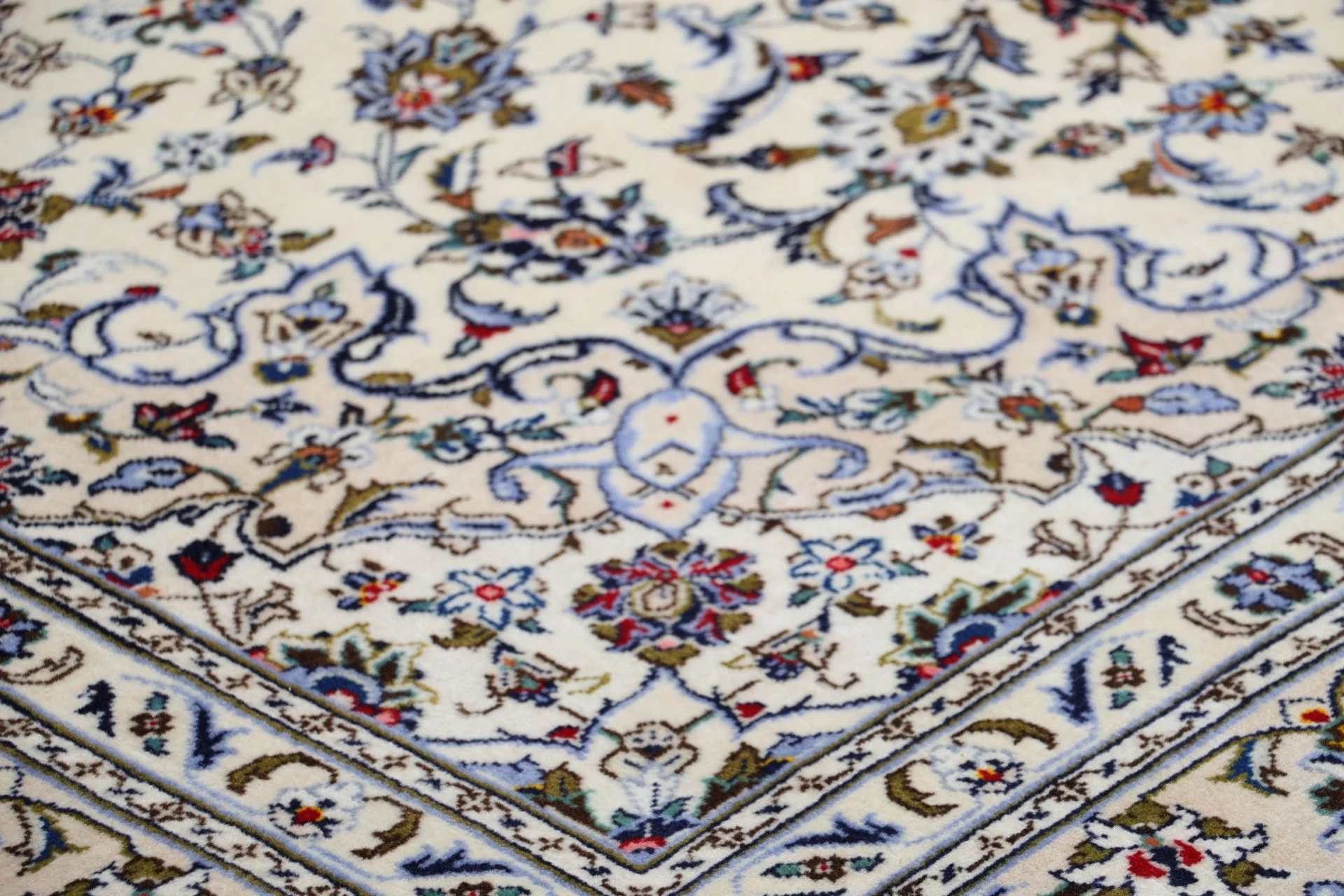 Handgeknüpfter Kashan Perserteppich 205 × 295 cm