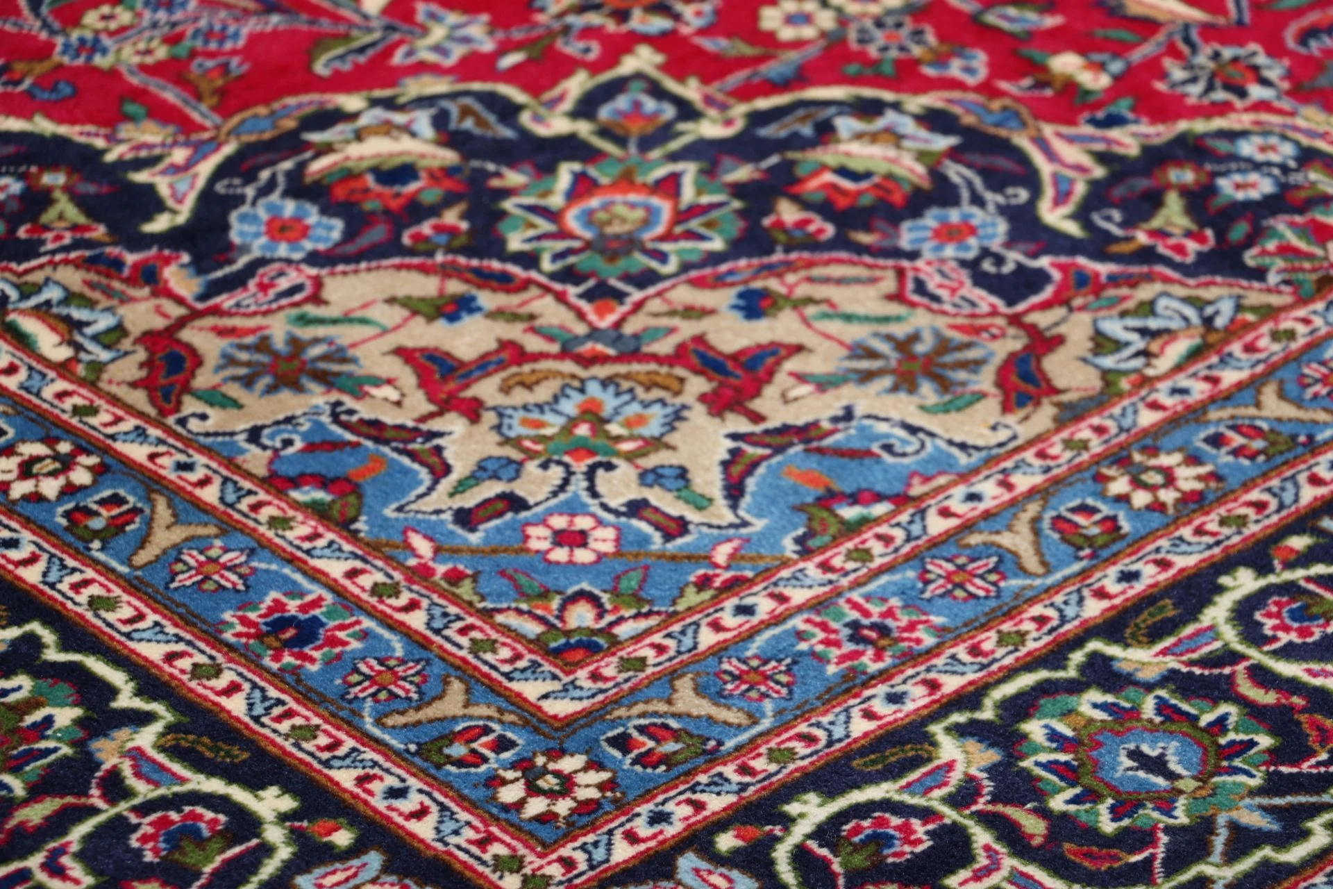 Kashmar Perserteppich 244 × 344 cm aus Wolle, handgeknüpft