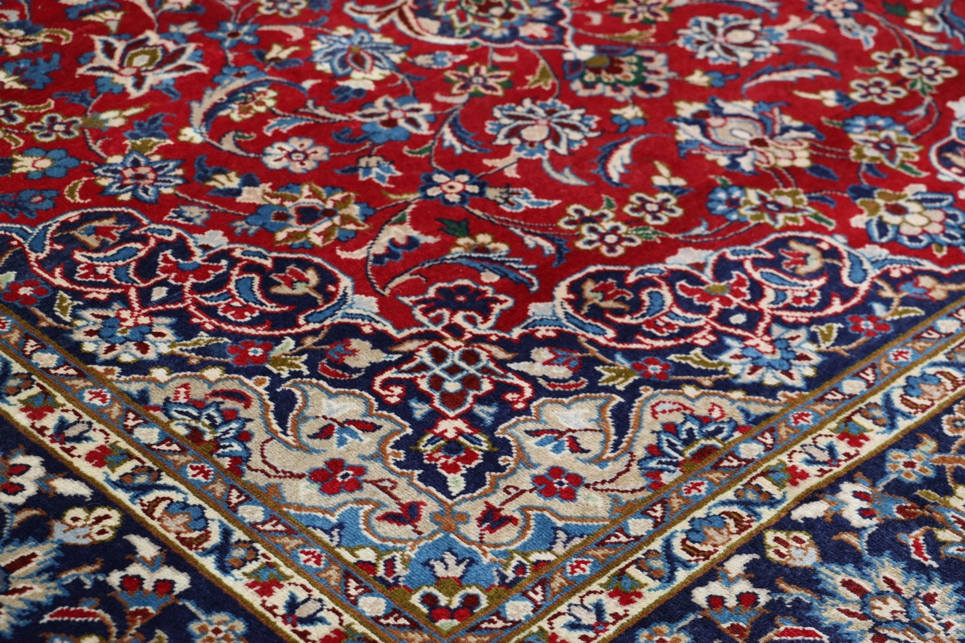 Handgeknüpfter Täbriz Perserteppich, 228 × 350 cm, Wolle