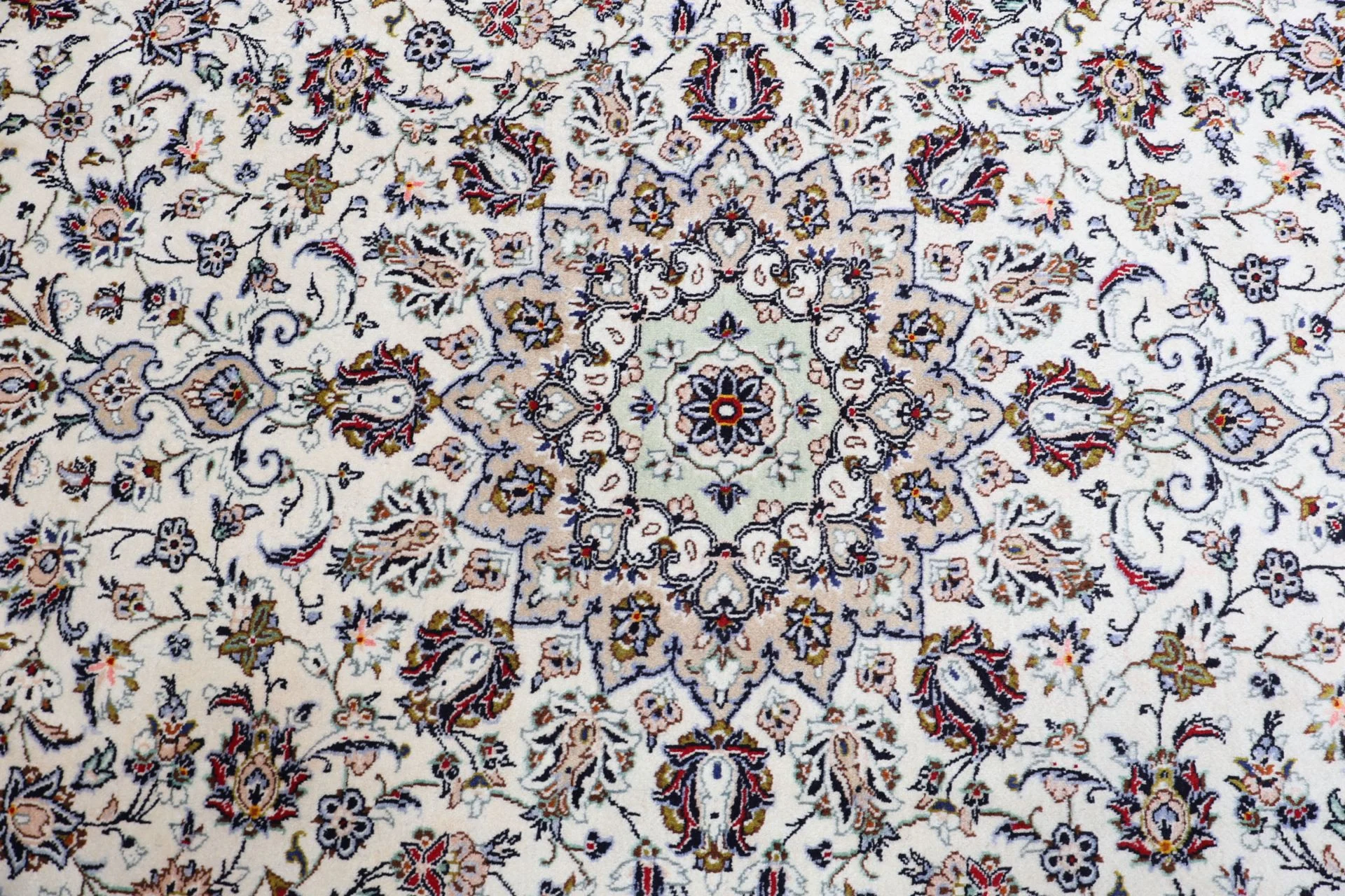 Kashan Perserteppich aus Iran, 254 × 352 cm
