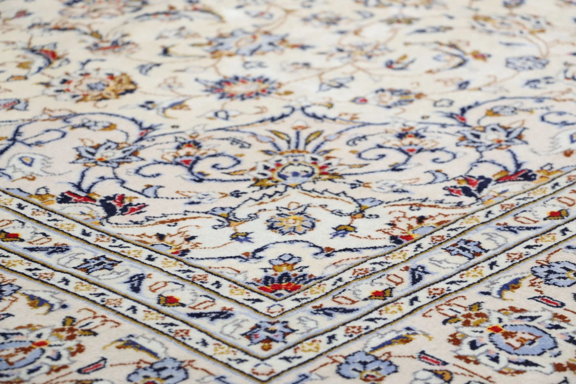 Kashan Perserteppich aus Iran, 237 × 343 cm