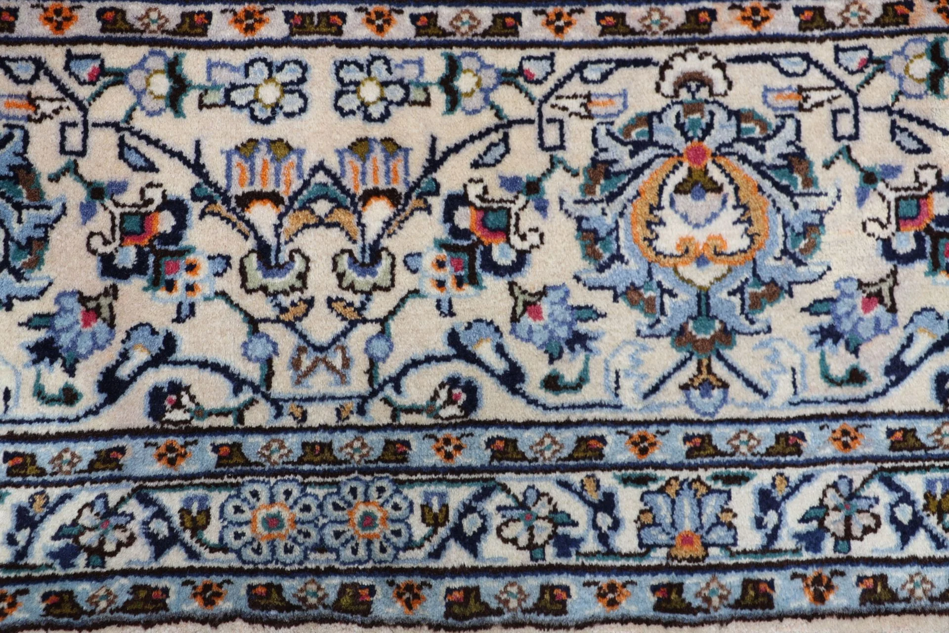 Kashmar Perserteppich 247 × 345 cm aus Wolle, handgeknüpft