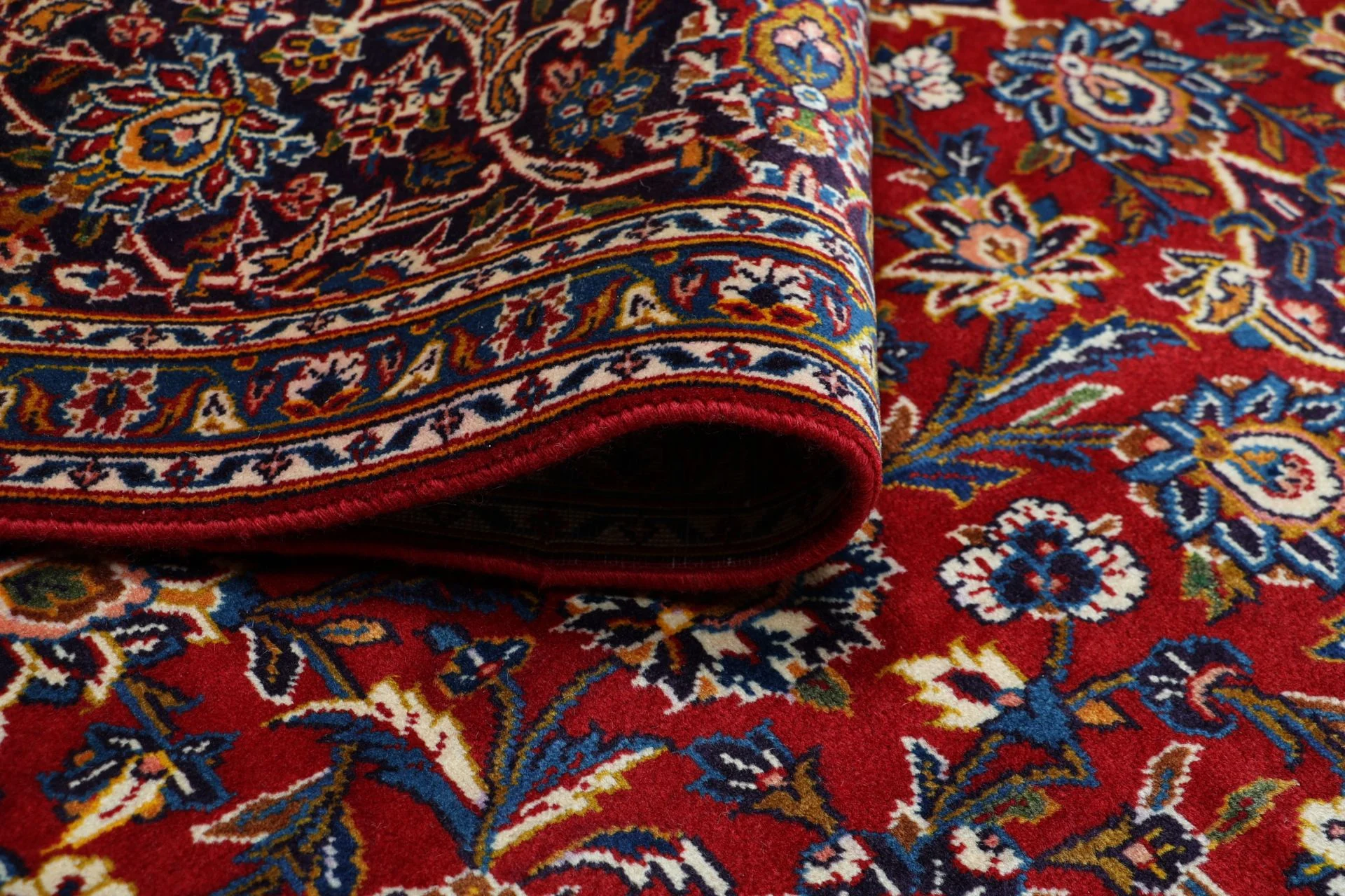 Kashan Perserteppich 250 × 370 cm aus Wolle, handgeknüpft