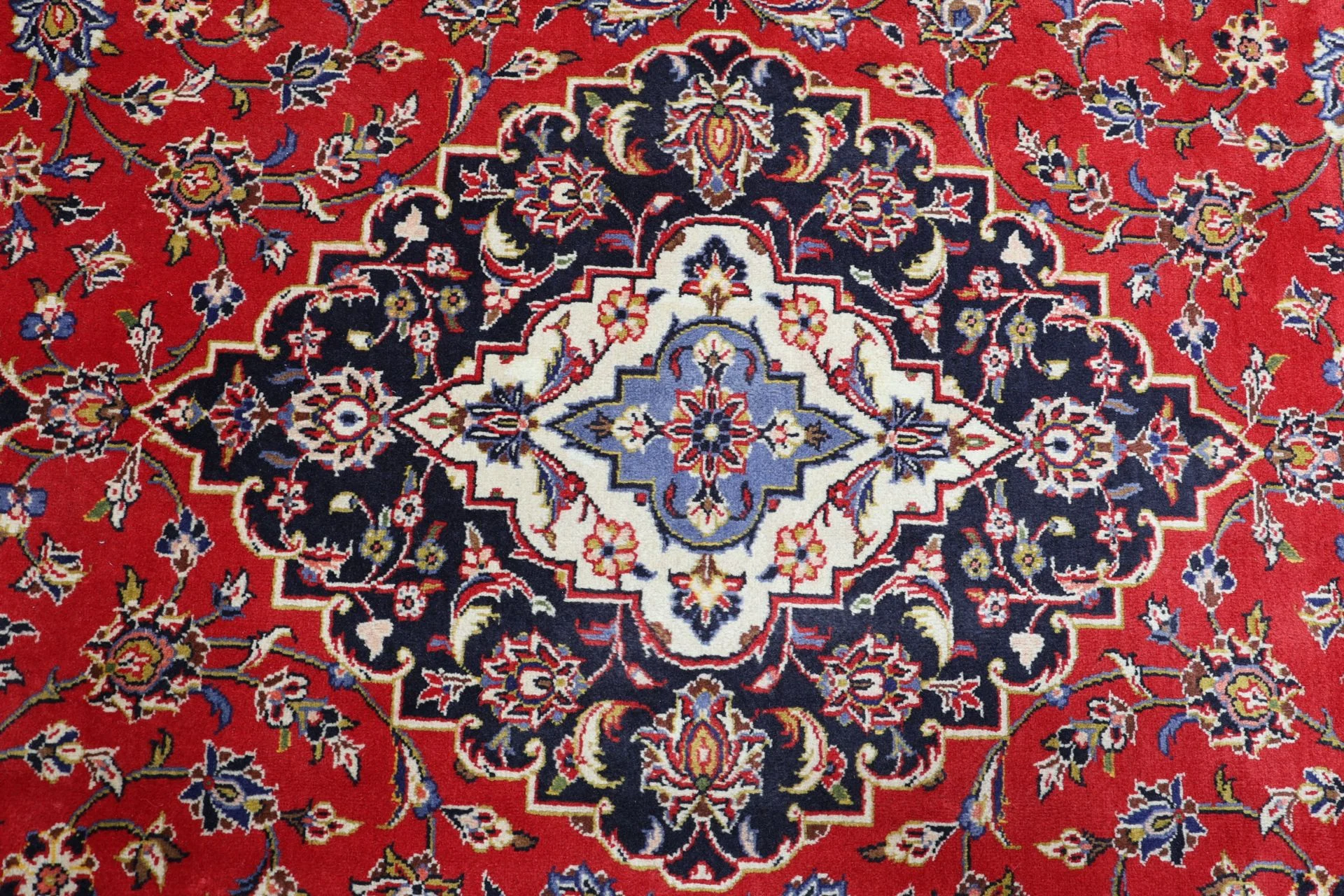 Kashan Perserteppich 244 × 350 cm aus Wolle, handgeknüpft