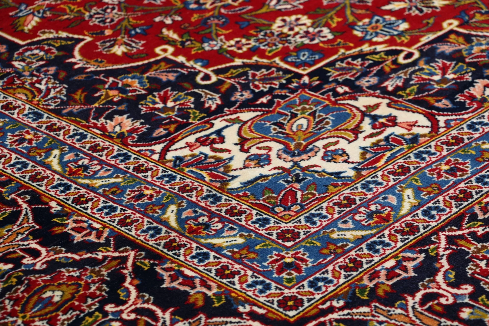 Handgeknüpfter Kashan Perserteppich 260 × 380 cm