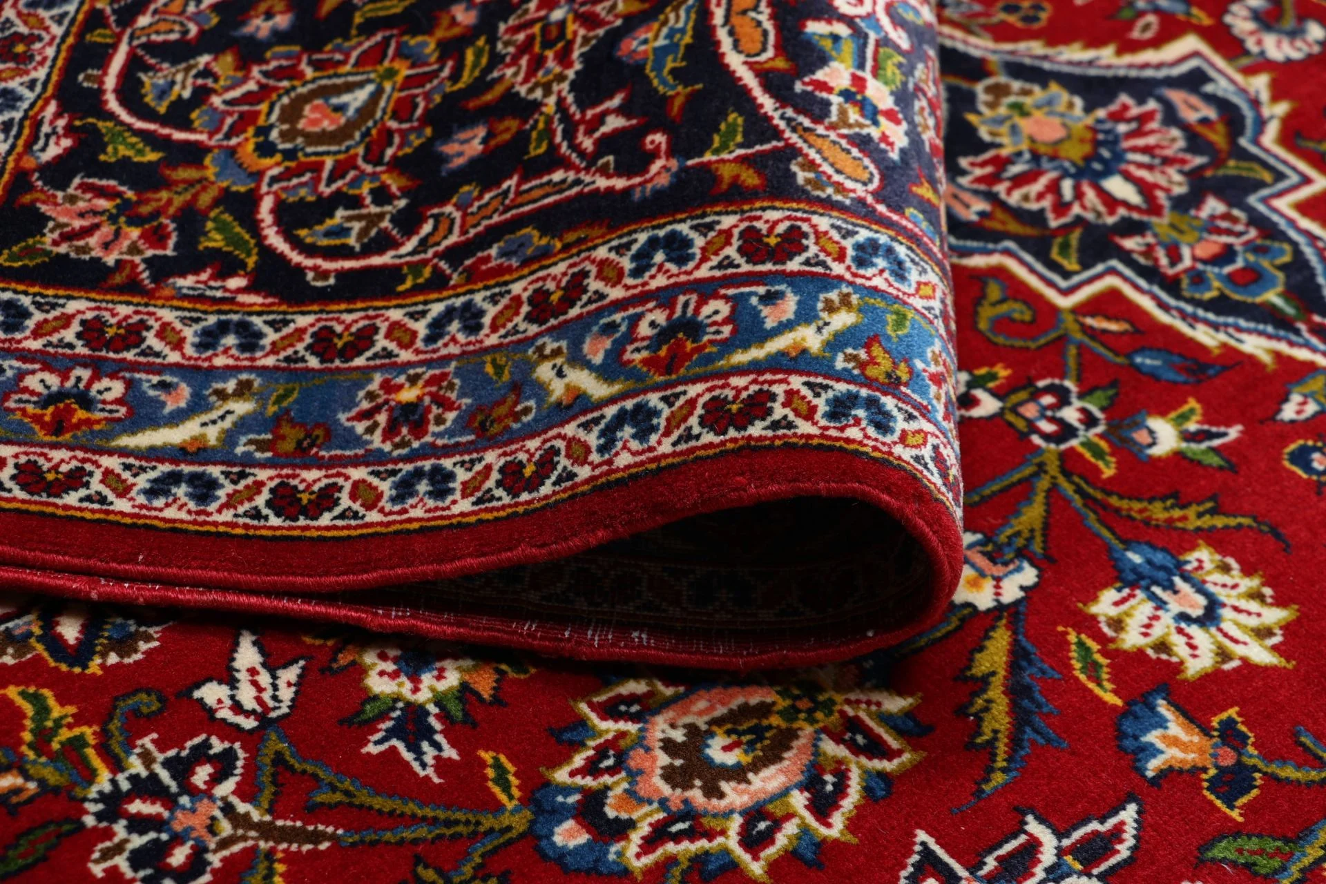 Handgeknüpfter Kashan Perserteppich 260 × 380 cm