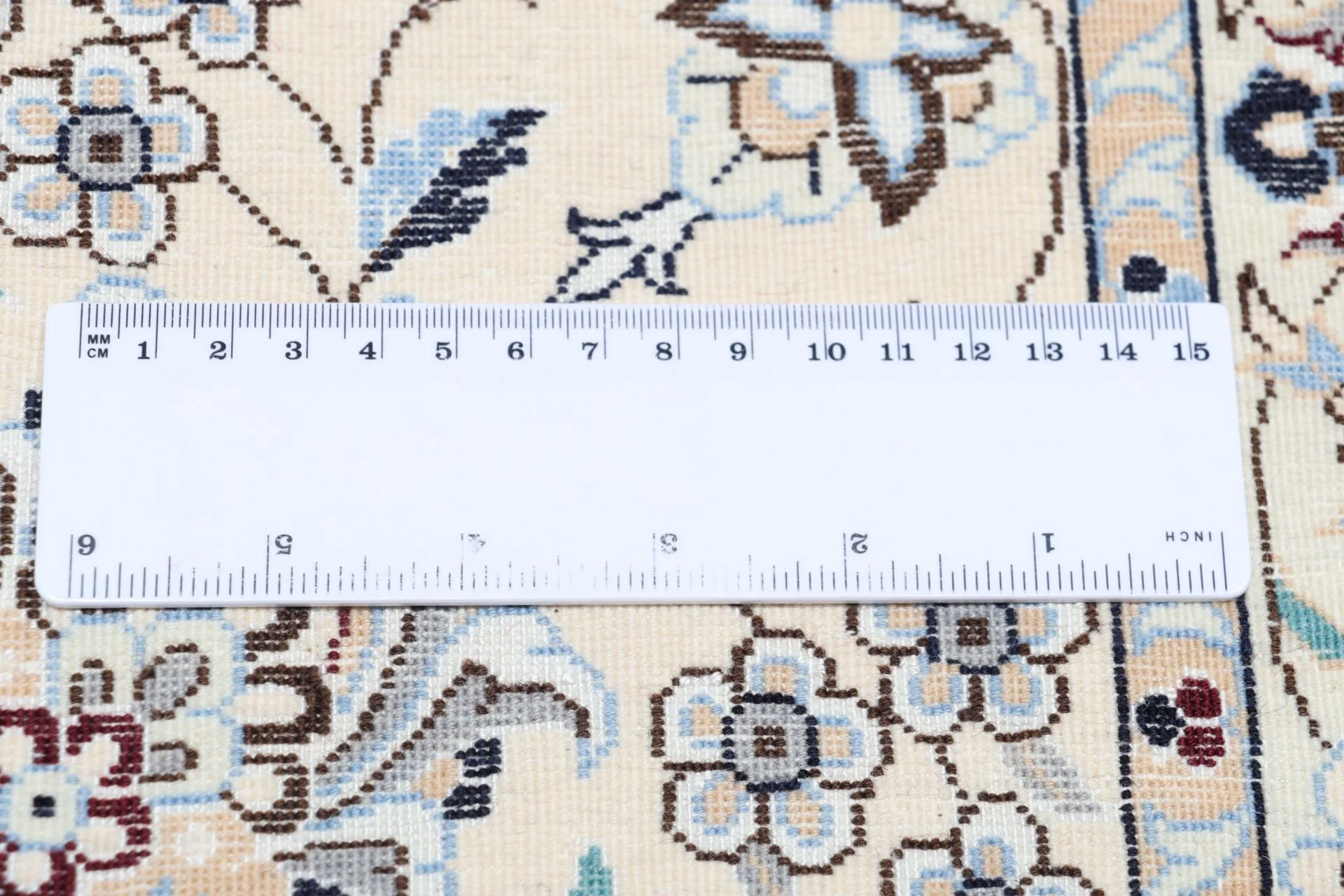 Handgeknüpfter Nain Perserteppich, 255 × 357 cm, Wolle & Seide