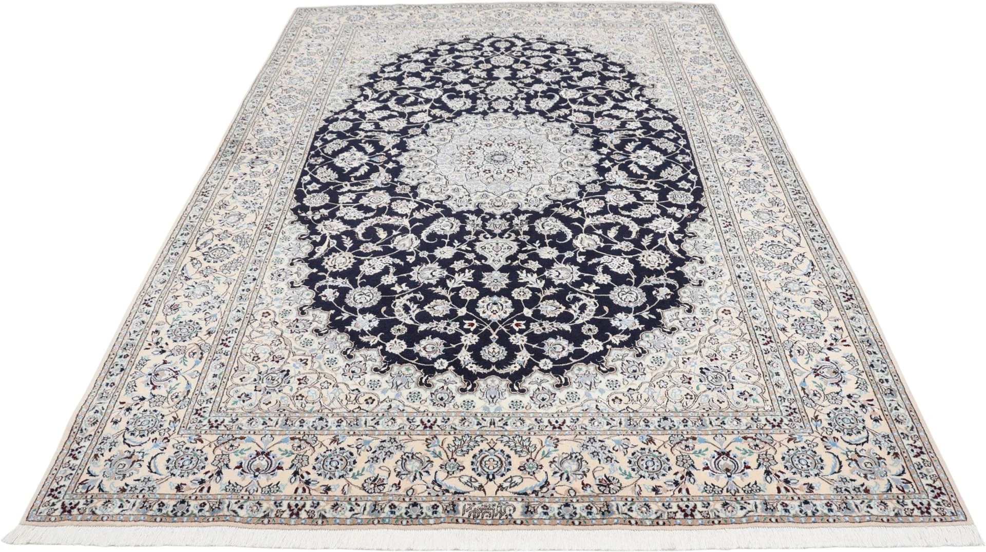 Nain Perserteppich aus Iran, 175 × 255 cm