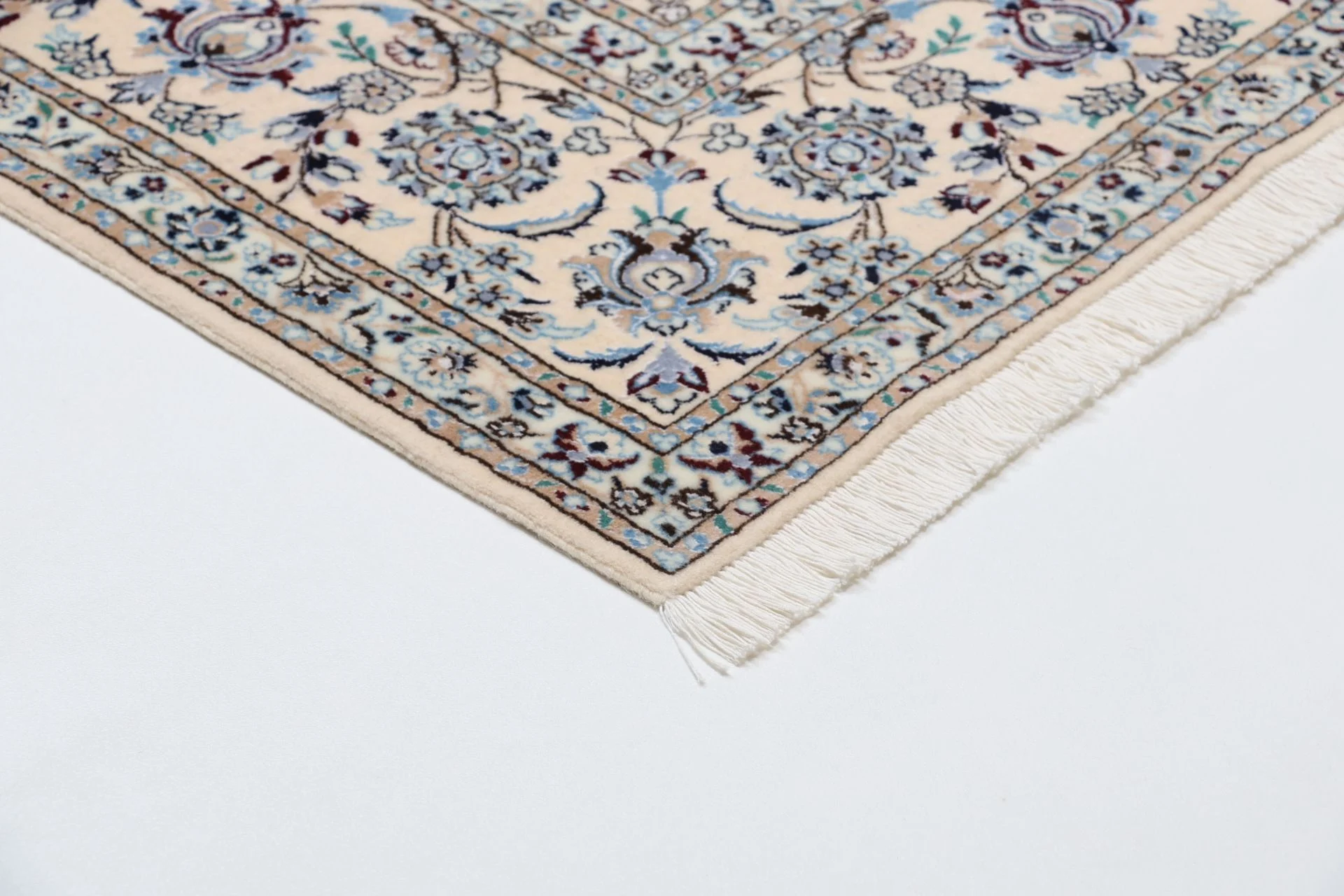 Nain Perserteppich aus Iran, 175 × 255 cm
