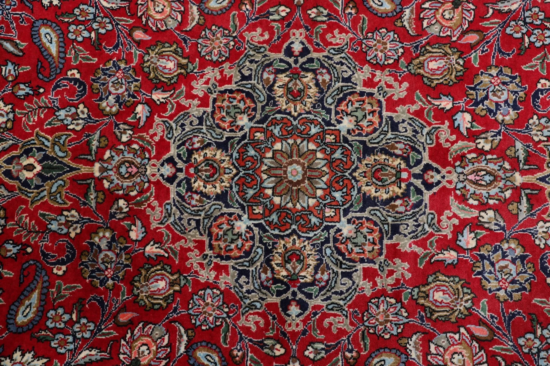 Ghom Perserteppich aus Iran, 160 × 255 cm