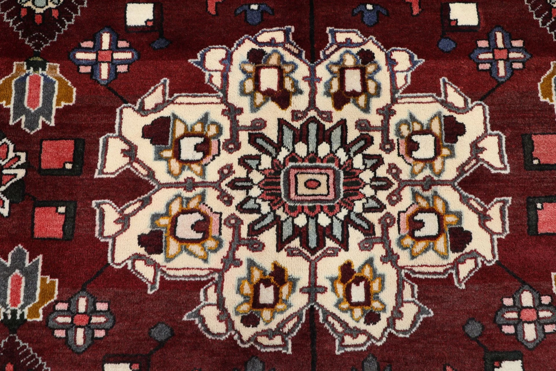 Handgeknüpfter Bakhtiari Perserteppich, 215 × 300 cm, Wolle