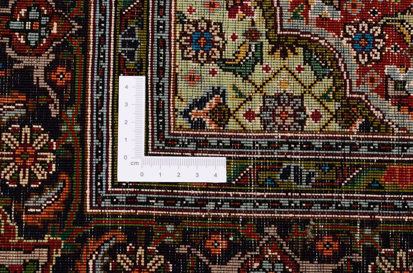 Handgeknüpfter Täbriz Perserteppich 104 × 144 cm