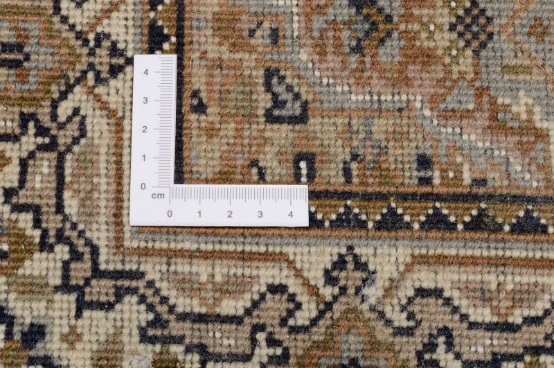 orientteppich-tabriz-80-x-401-cm-schurwolle-seide-handgeknupft-2 Täbriz Orientteppich 80 × 401 cm aus Wolle & Seide, handgeknüpft