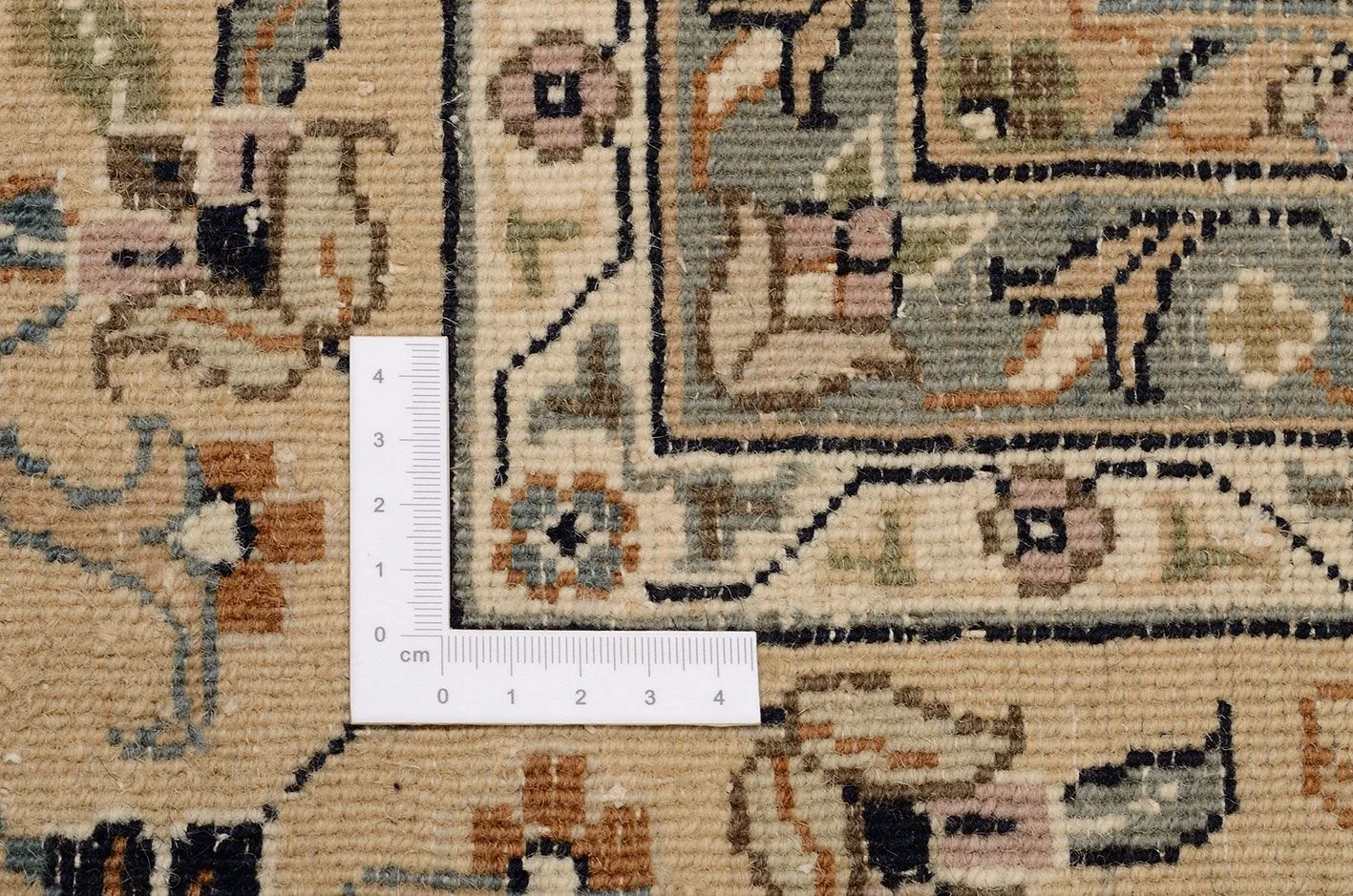 Handgeknüpfter Isfahan Orientteppich 244 × 306 cm
