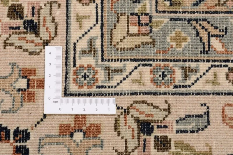 Isfahan Orientteppich aus Indien, 249 × 291 cm