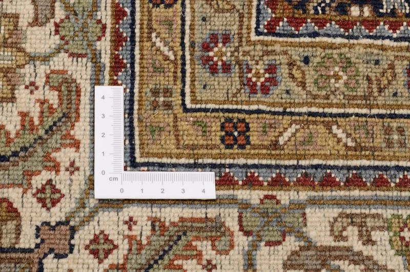 Handgeknüpfter Täbriz Orientteppich 204 × 310 cm