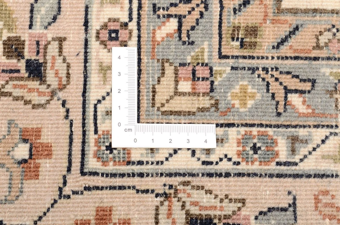 Handgeknüpfter Isfahan Orientteppich 247 × 299 cm