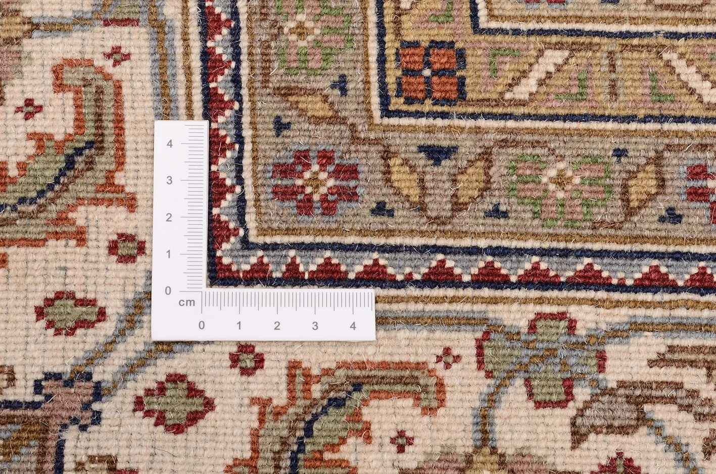 Handgeknüpfter Täbriz Orientteppich 251 × 314 cm