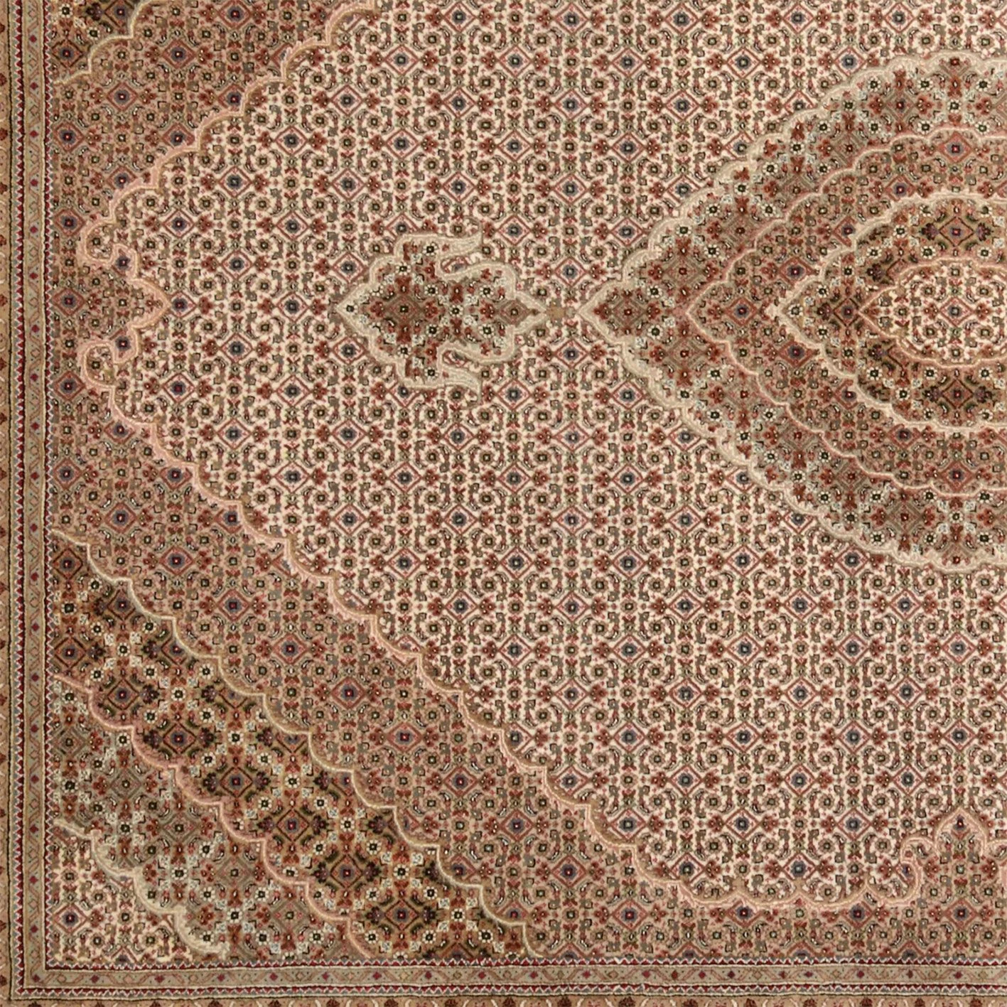 Handgeknüpfter Täbriz Orientteppich 243 × 304 cm