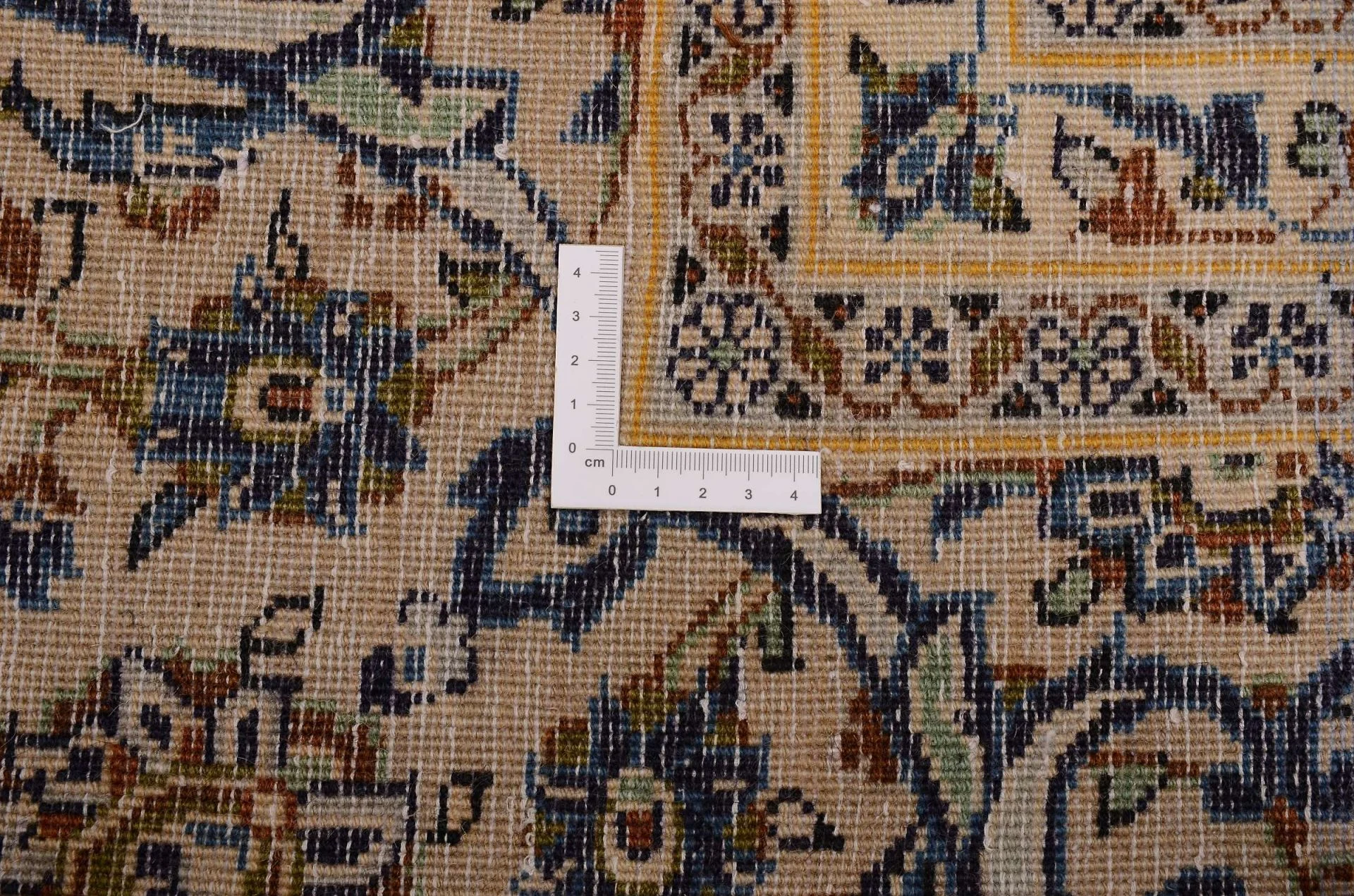 Kashan Perserteppich aus Iran, 244 × 344 cm