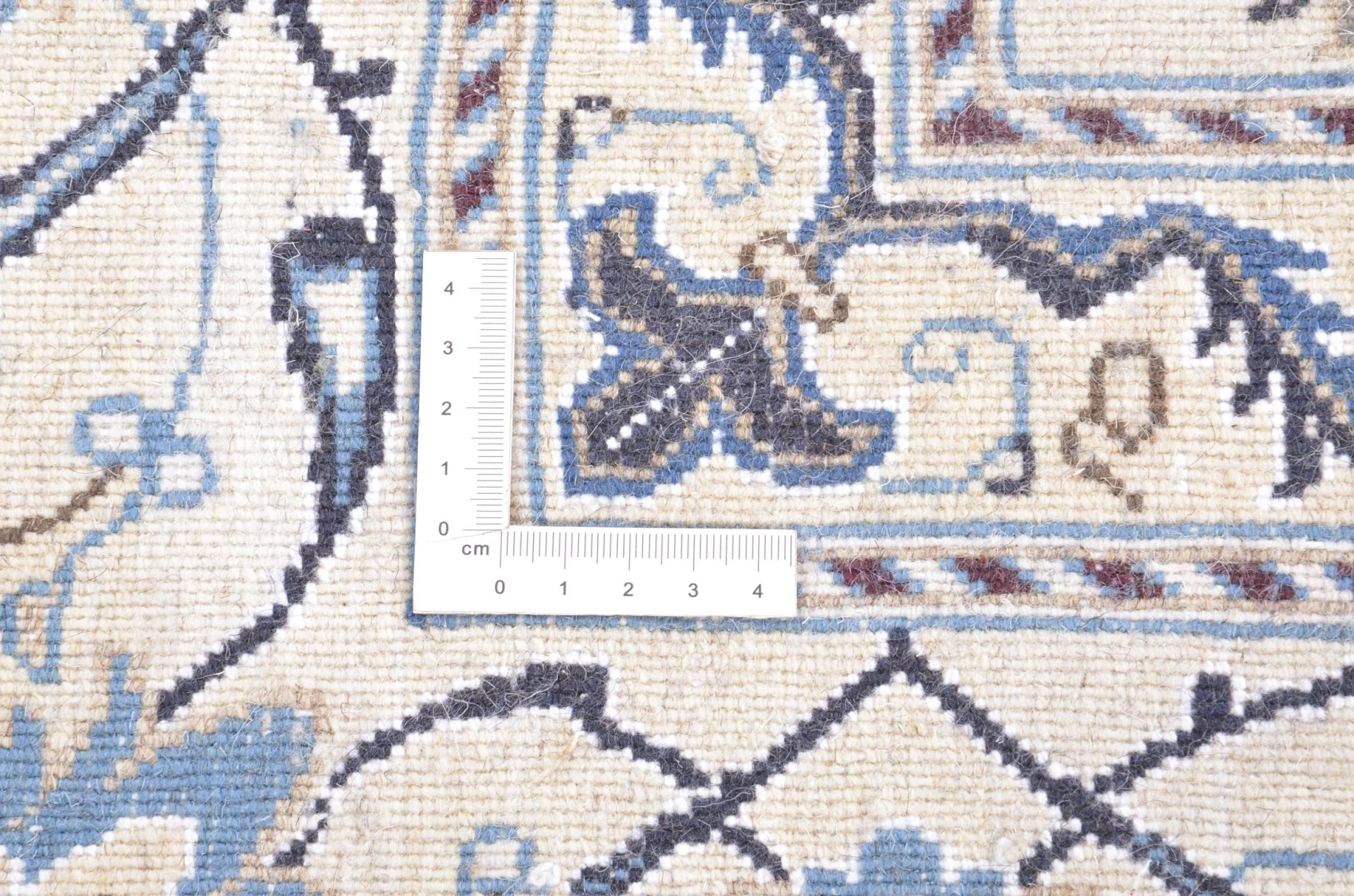 Nain Perserteppich 200 × 205 cm aus Wolle, handgeknüpft