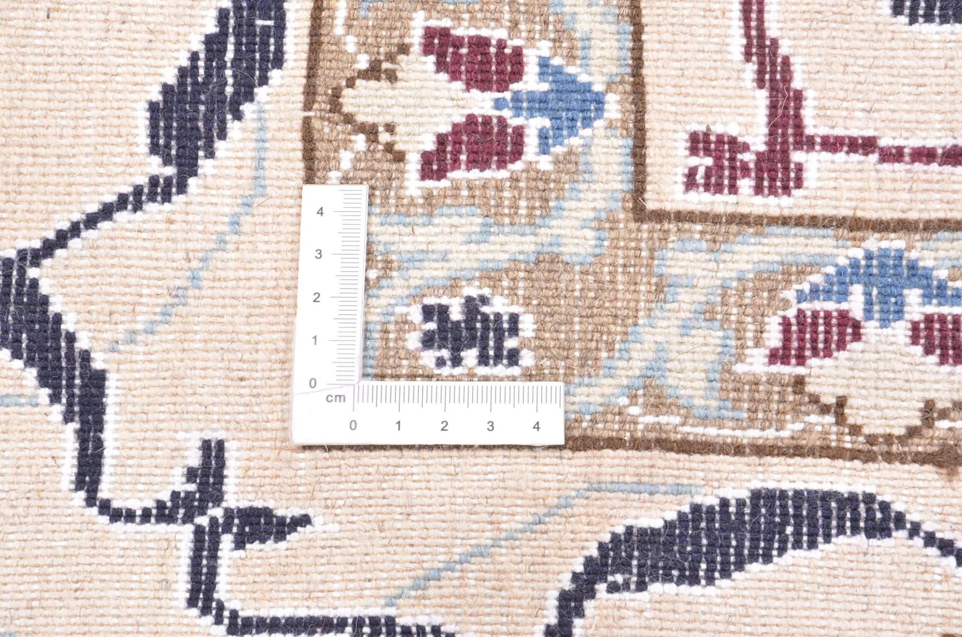 Nain Perserteppich aus Iran, 201 × 310 cm