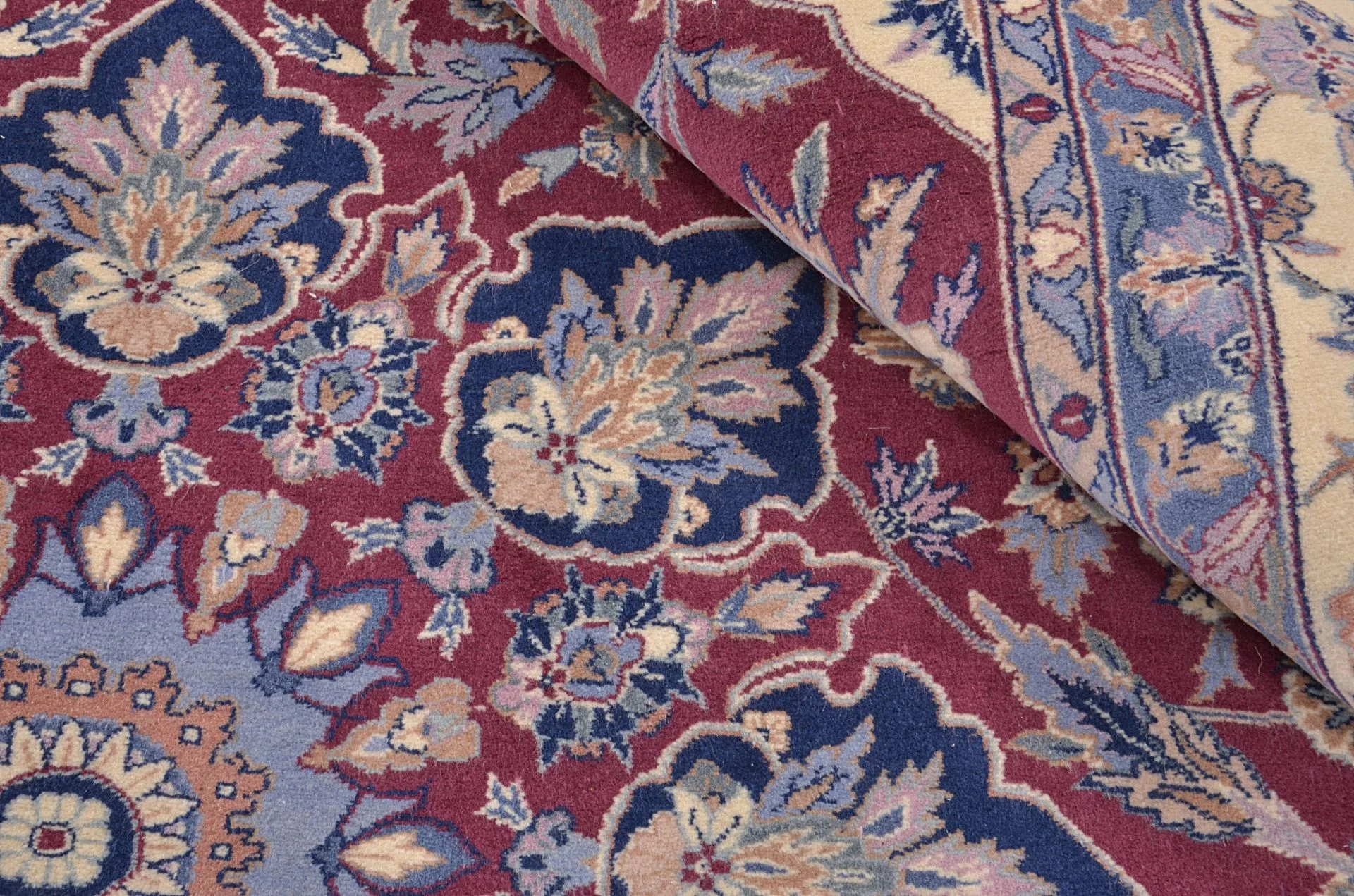 Handgeknüpfter Isfahan Teppich 194 × 278 cm