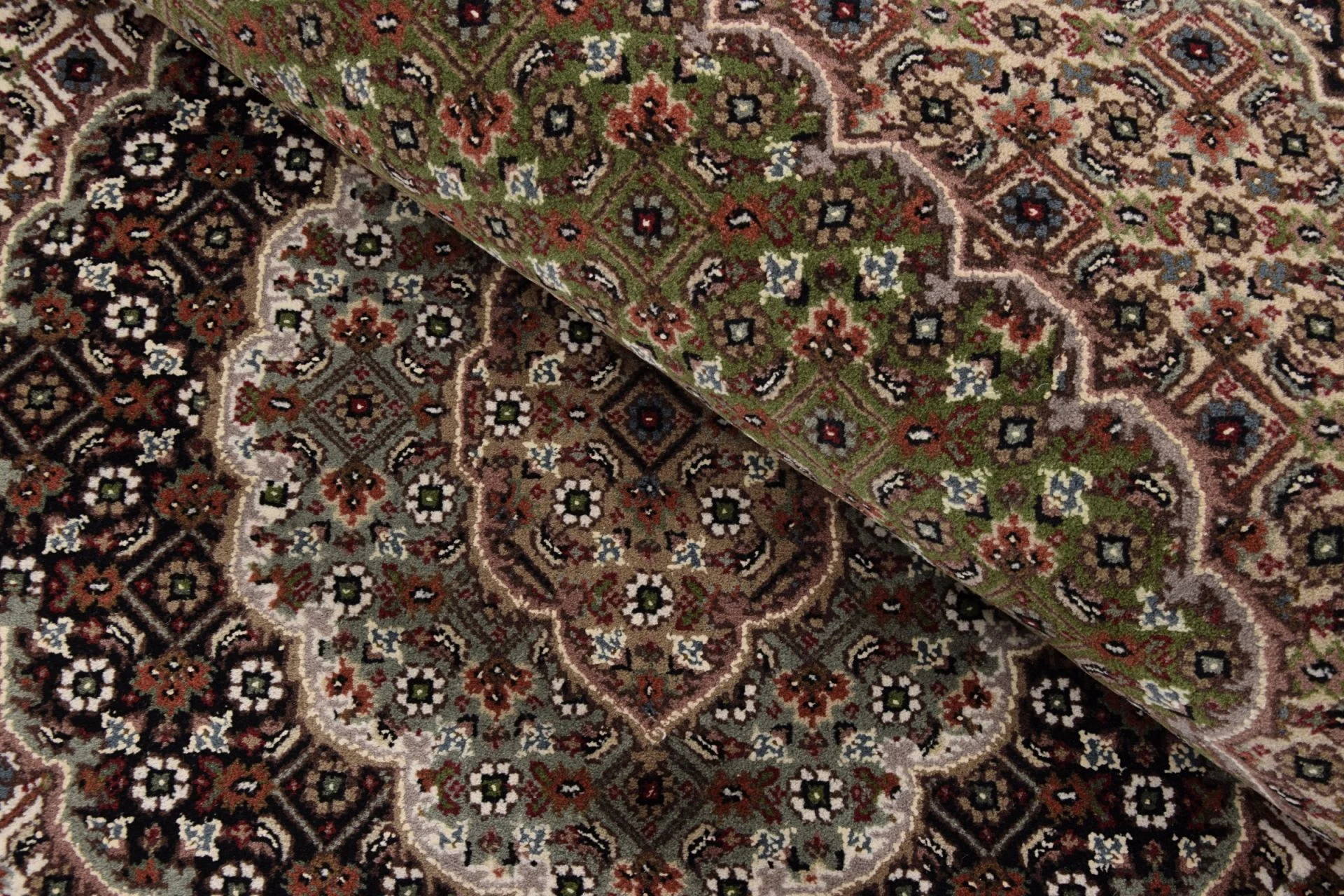 Handgeknüpfter Täbriz Orientteppich 200 × 305 cm