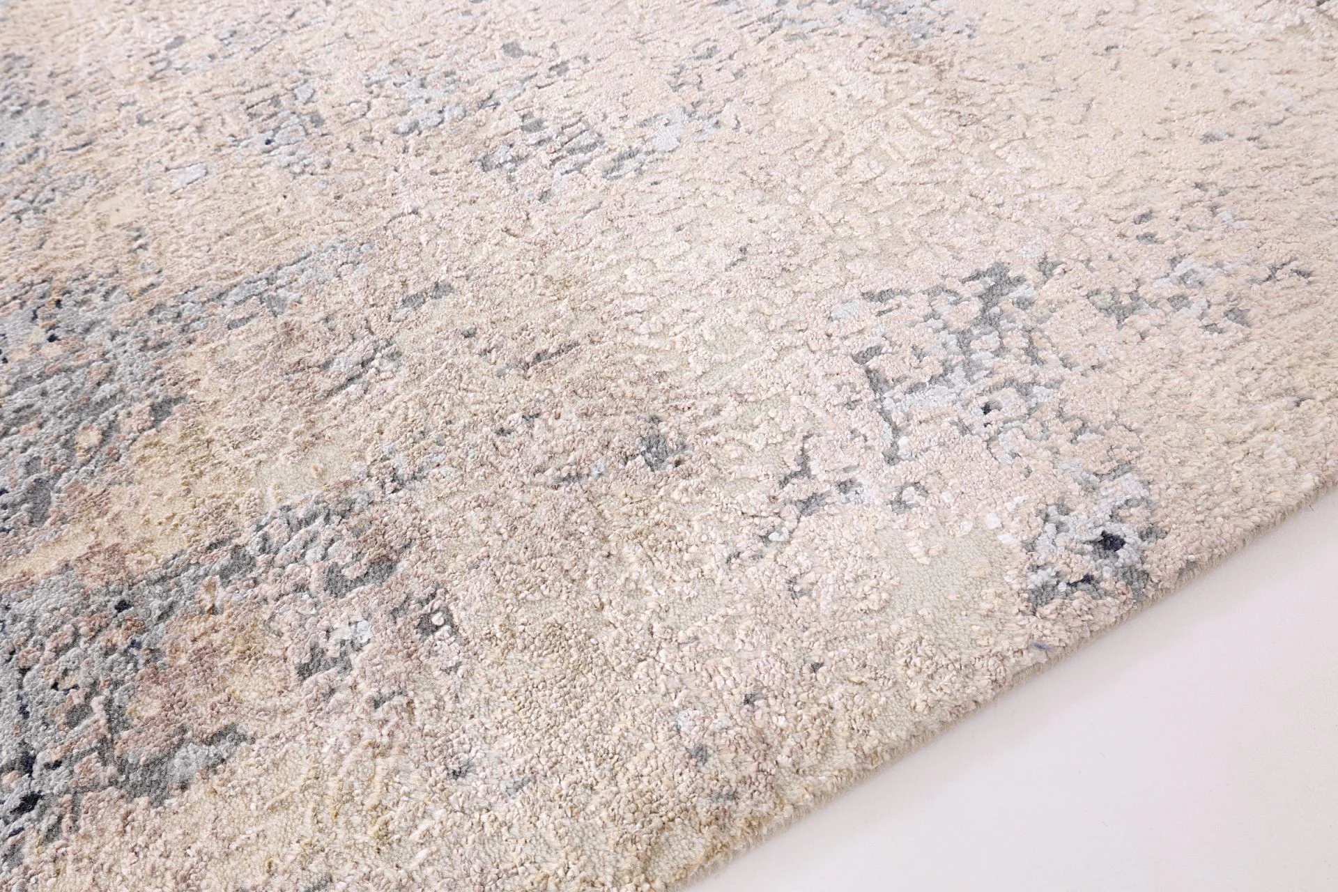 Orientteppich aus Indien, 202 × 304 cm