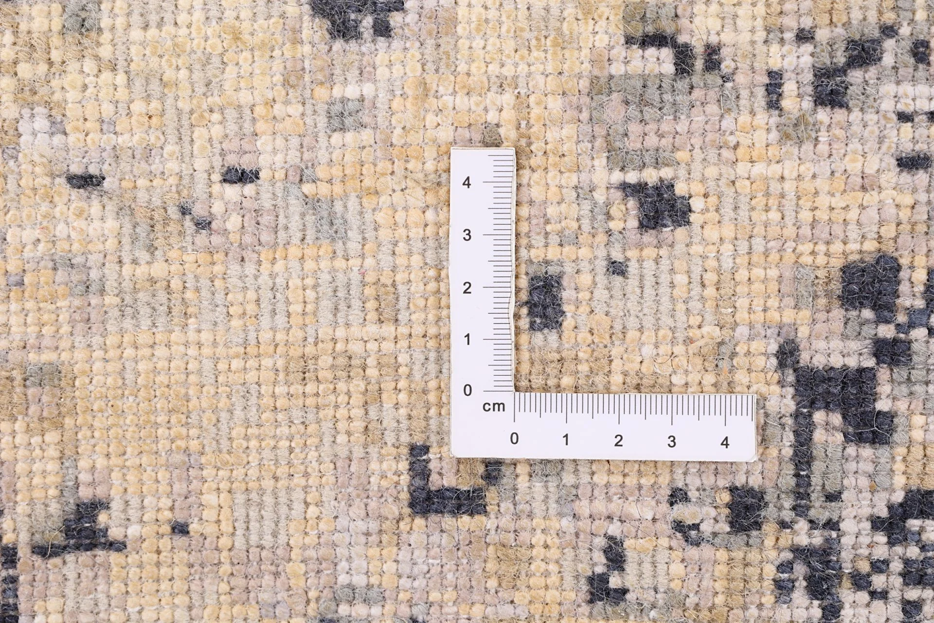 Orientteppich aus Indien, 202 × 304 cm