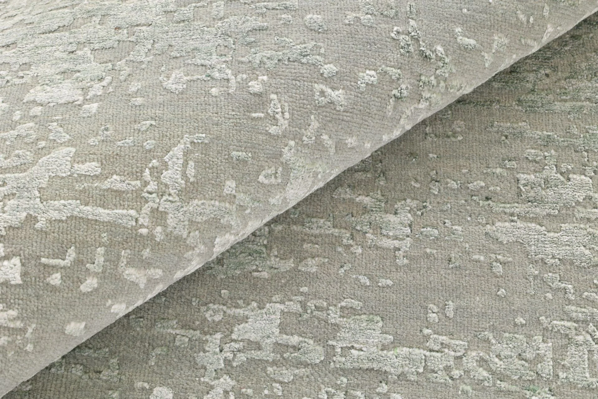 Orientteppich 201 × 306 cm aus Wolle & Seide, handgeknüpft