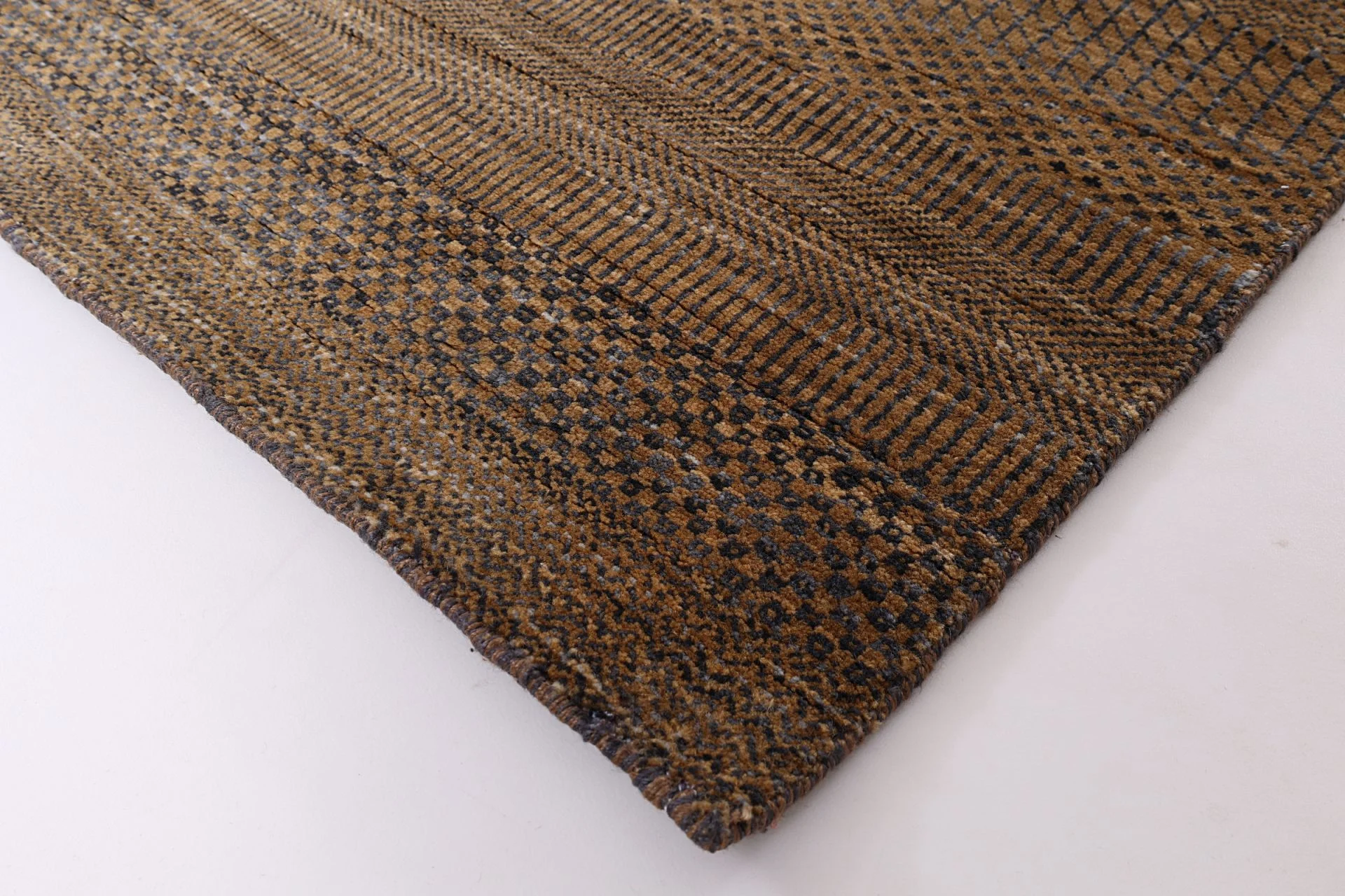 Handgeknüpfter Orientteppich 272 × 371 cm