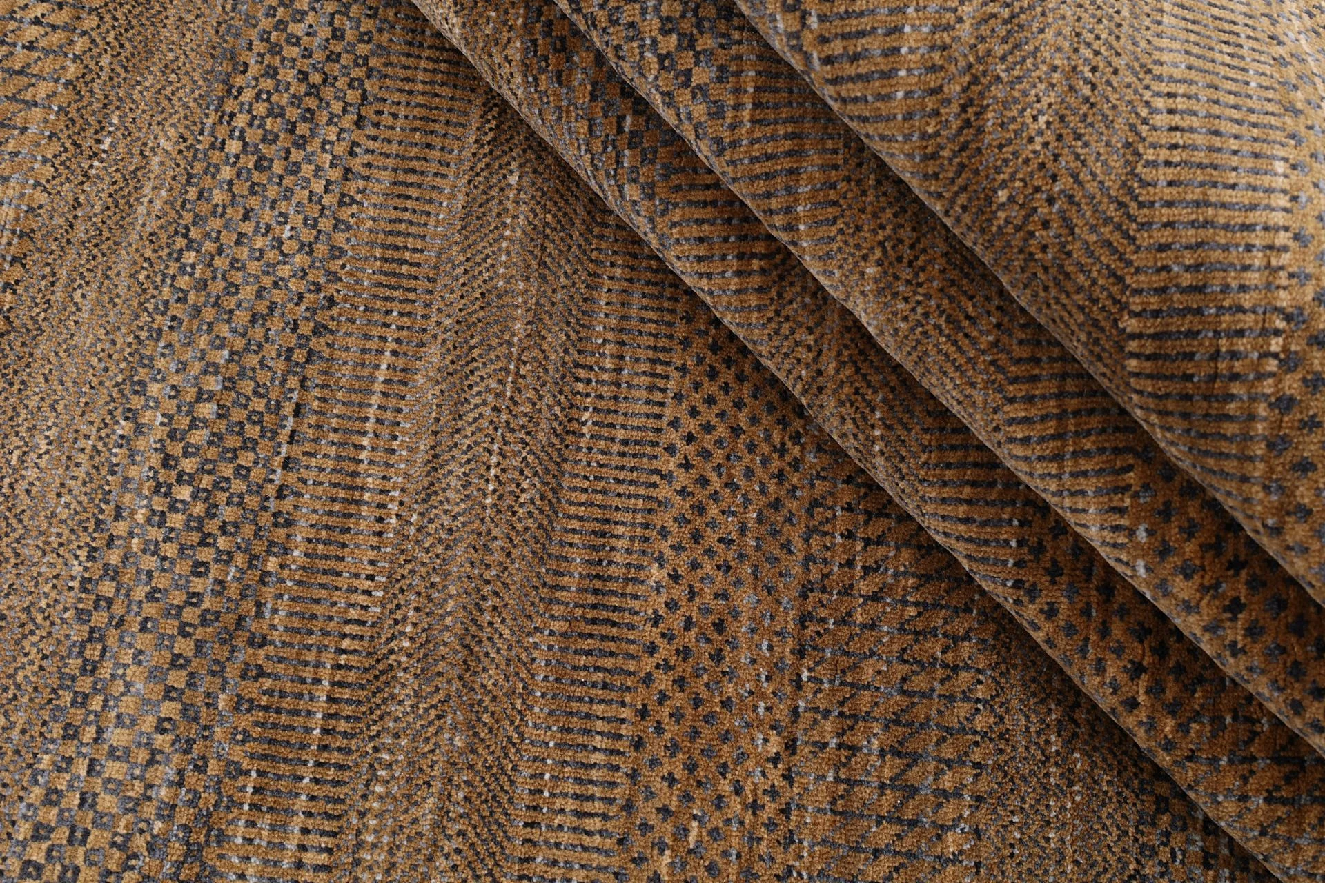 Handgeknüpfter Orientteppich 272 × 371 cm