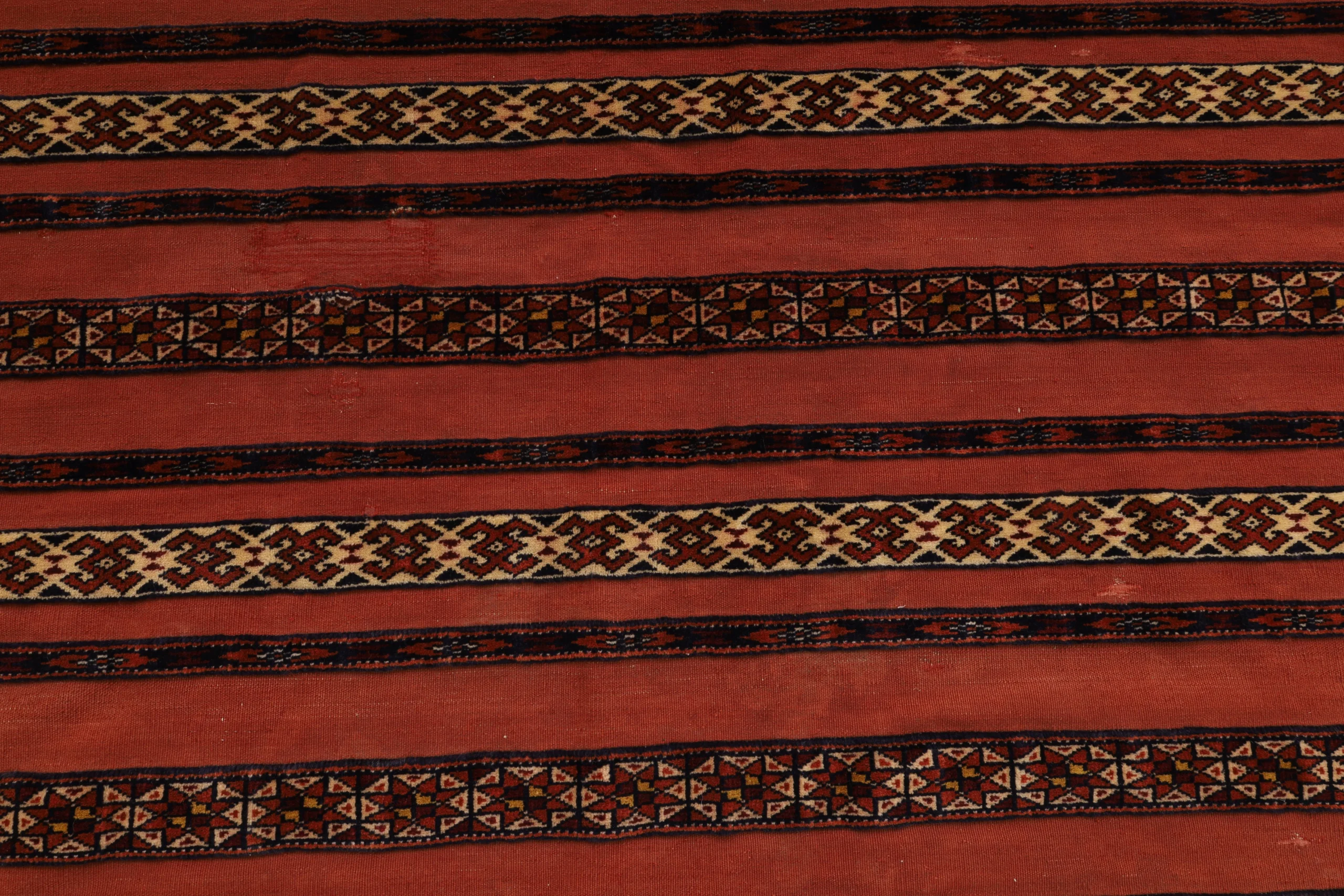 Turkmen Perserteppich aus Iran, 109 × 105 cm