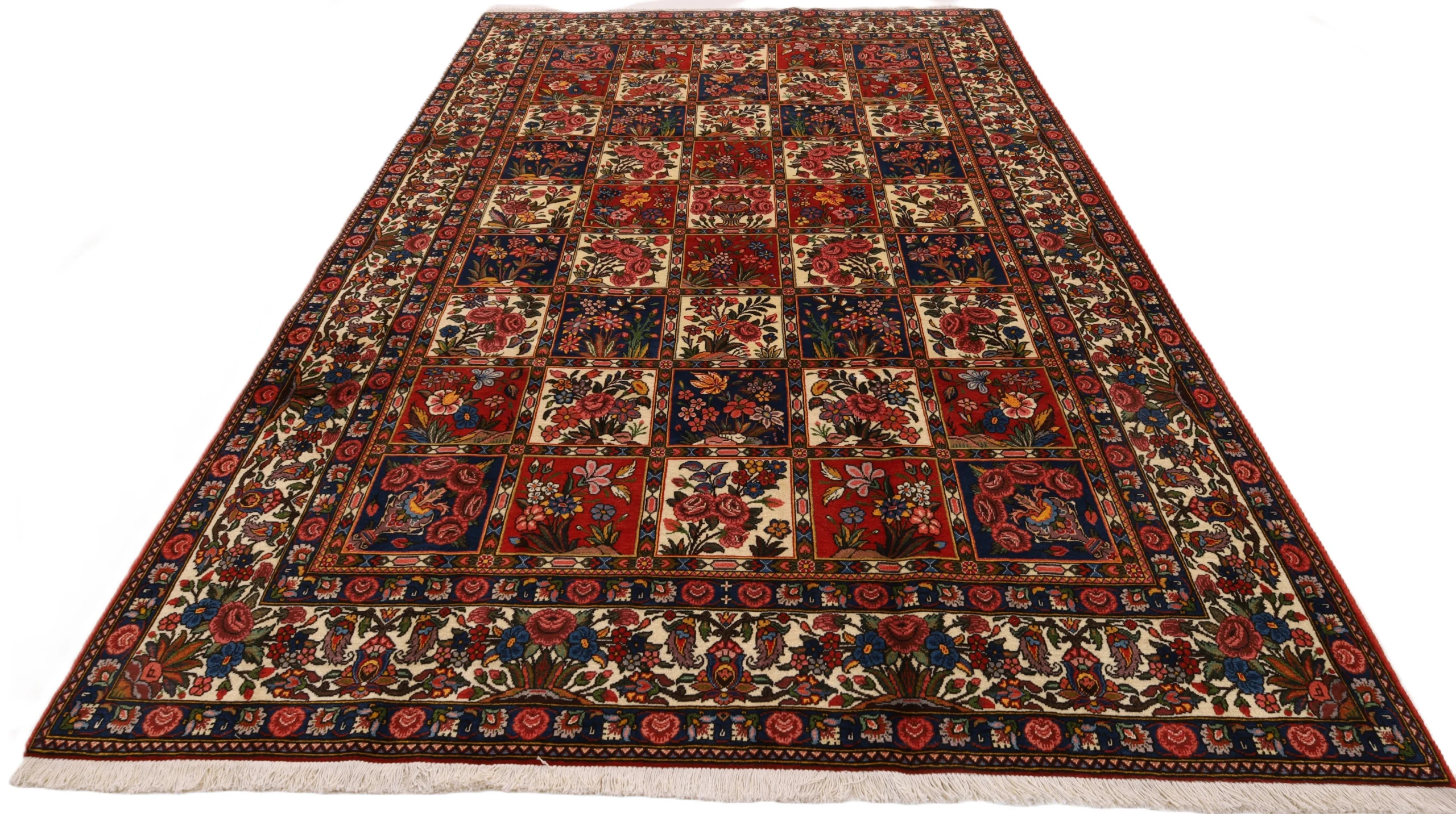 Handgeknüpfter Bakhtiari Perserteppich 322 × 208 cm