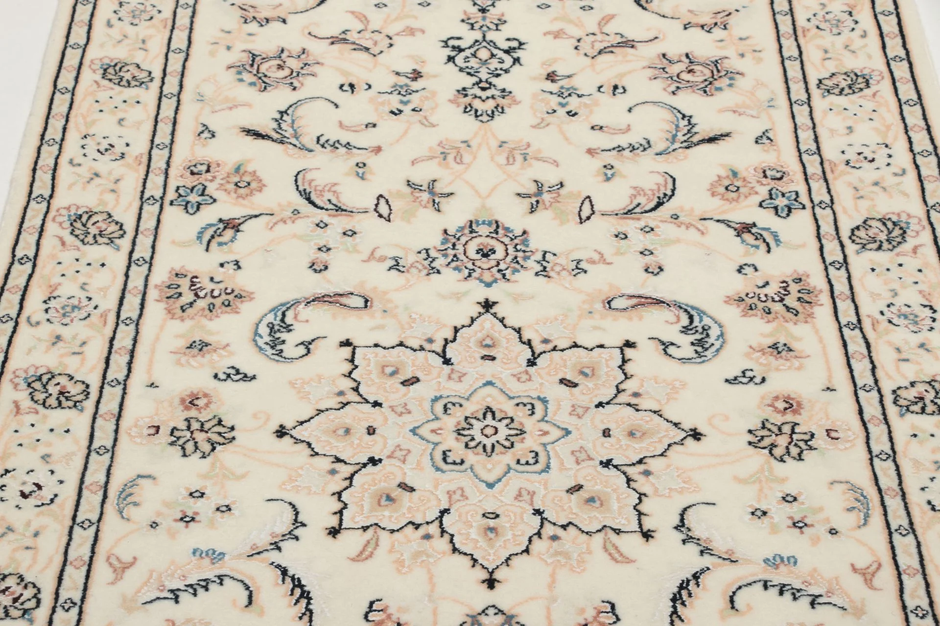 Handgeknüpfter Nain Perserteppich, 82 × 302 cm, Wolle & Seide